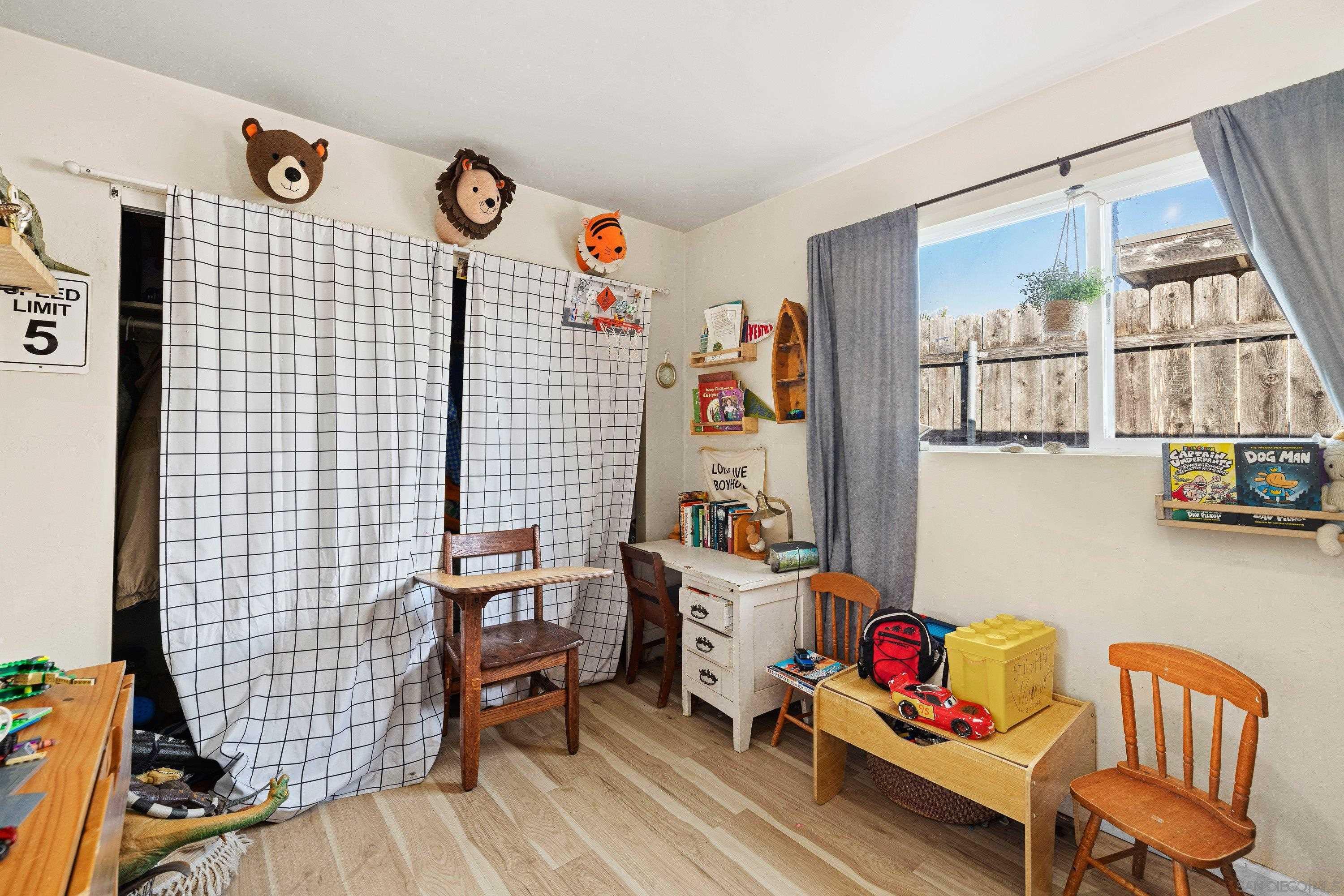 Detail Gallery Image 21 of 30 For 9750  Ivanho St, Spring Valley,  CA 91977 - 4 Beds | 2 Baths