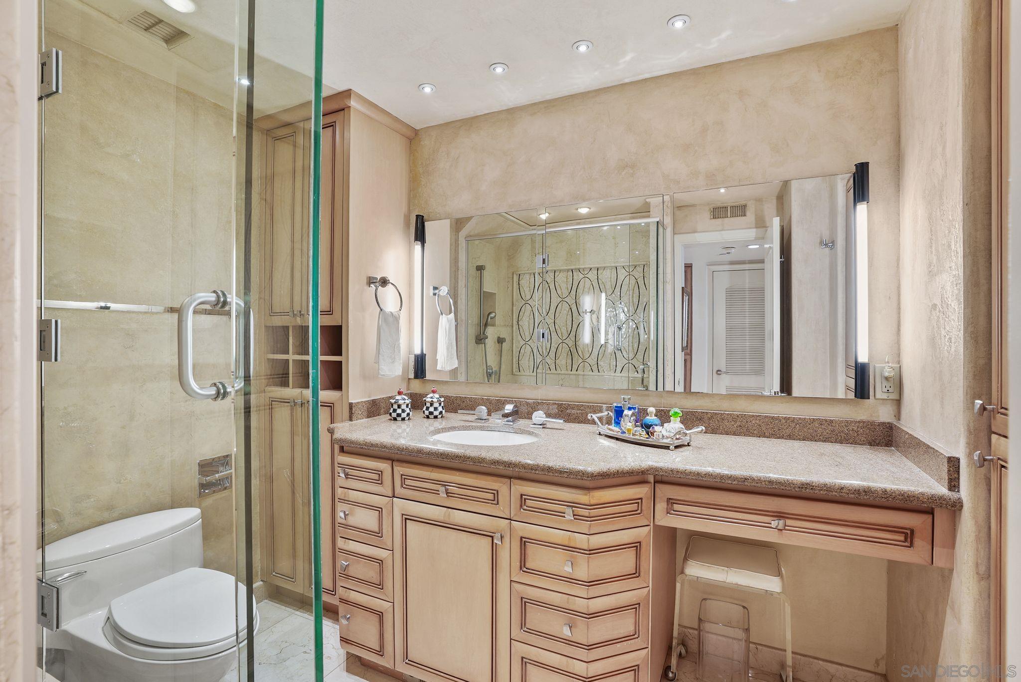 Detail Gallery Image 30 of 46 For 1810  Avenida Del Mundo  #703,  Coronado,  CA 92118 - 2 Beds | 3 Baths