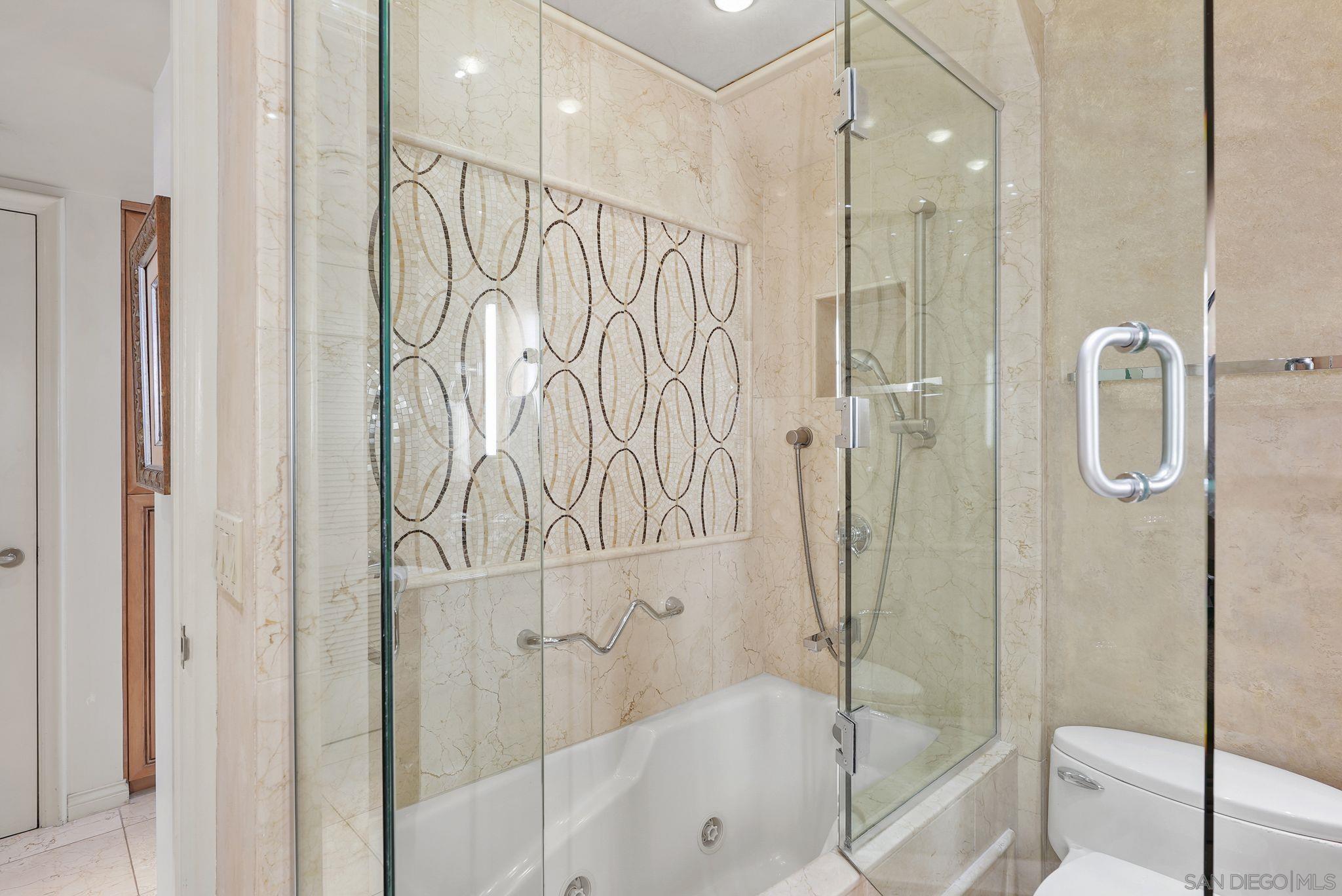 Detail Gallery Image 31 of 46 For 1810  Avenida Del Mundo  #703,  Coronado,  CA 92118 - 2 Beds | 3 Baths