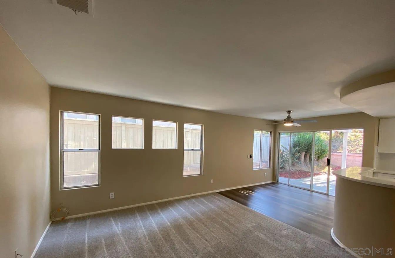 Detail Gallery Image 4 of 16 For 2340  Eastridge Loop, Chula Vista,  CA 91915 - 4 Beds | 2/1 Baths