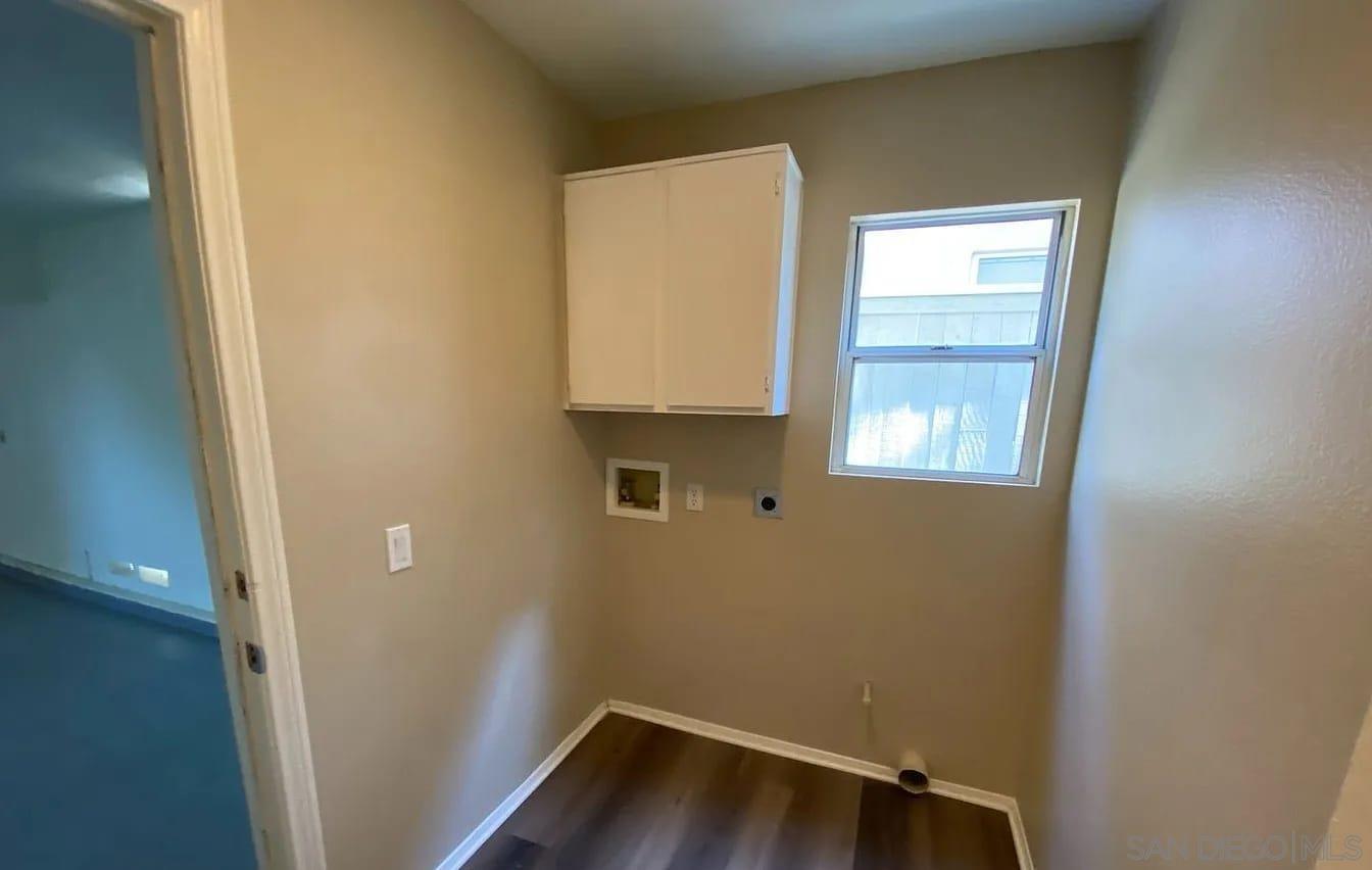 Detail Gallery Image 6 of 16 For 2340  Eastridge Loop, Chula Vista,  CA 91915 - 4 Beds | 2/1 Baths