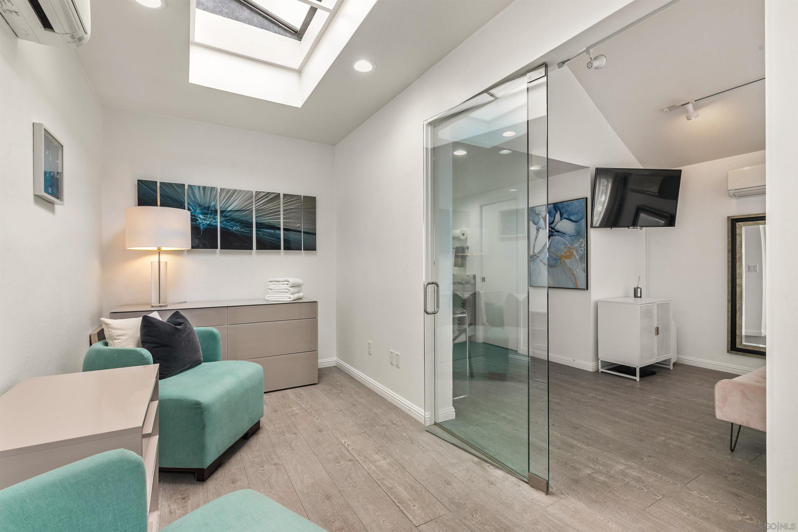 Detail Gallery Image 6 of 10 For 1264.5  Prospect Street, La Jolla,  CA 92037 - 0 Beds | 1 Baths