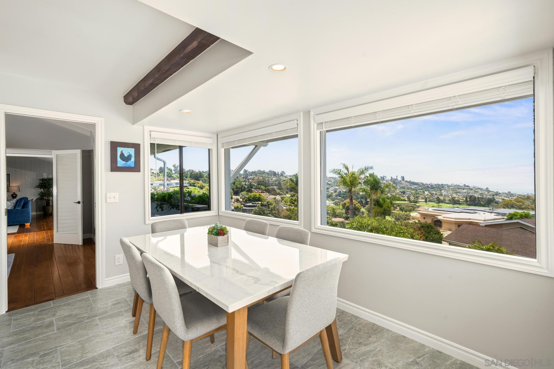 Detail Gallery Image 16 of 75 For 7201  Country Club Drive, La Jolla,  CA 92037 - 4 Beds | 3 Baths