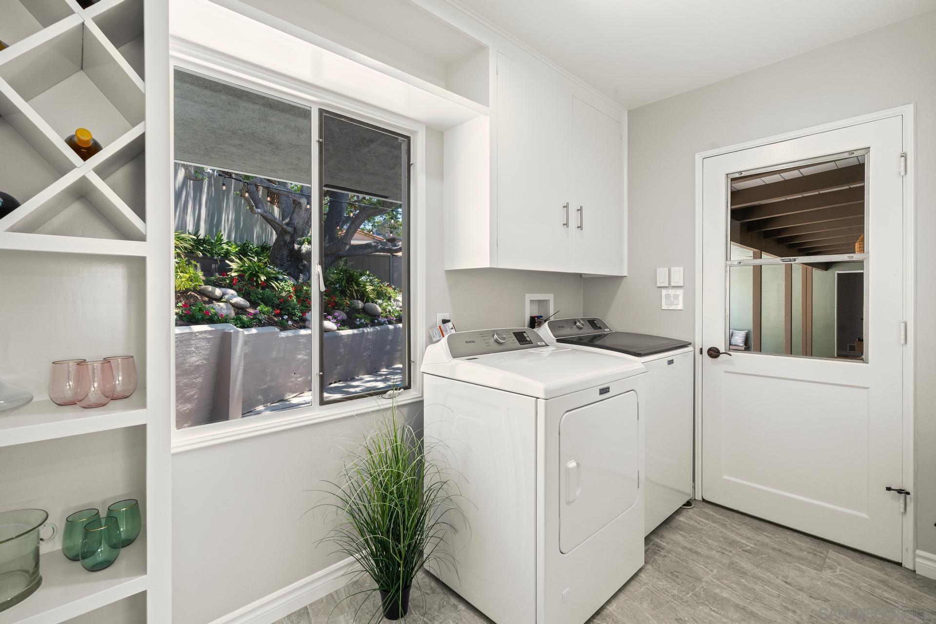 Detail Gallery Image 26 of 75 For 7201  Country Club Drive, La Jolla,  CA 92037 - 4 Beds | 3 Baths