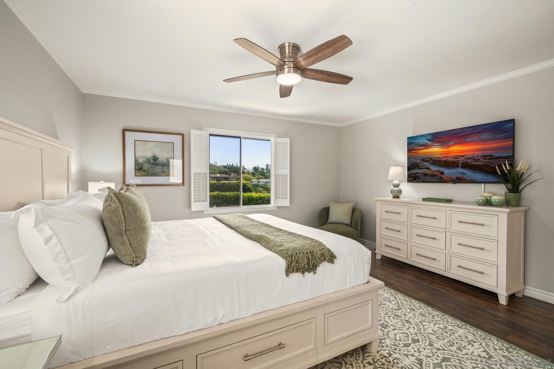 Detail Gallery Image 35 of 75 For 7201  Country Club Drive, La Jolla,  CA 92037 - 4 Beds | 3 Baths