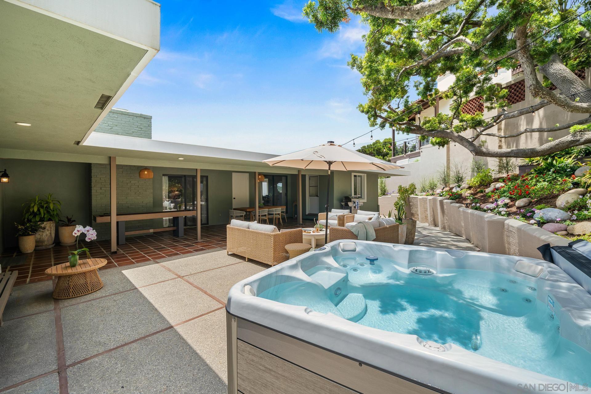 Detail Gallery Image 57 of 75 For 7201  Country Club Drive, La Jolla,  CA 92037 - 4 Beds | 3 Baths