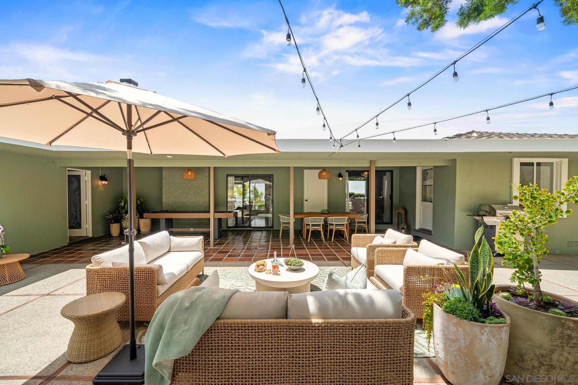 Detail Gallery Image 60 of 75 For 7201  Country Club Drive, La Jolla,  CA 92037 - 4 Beds | 3 Baths