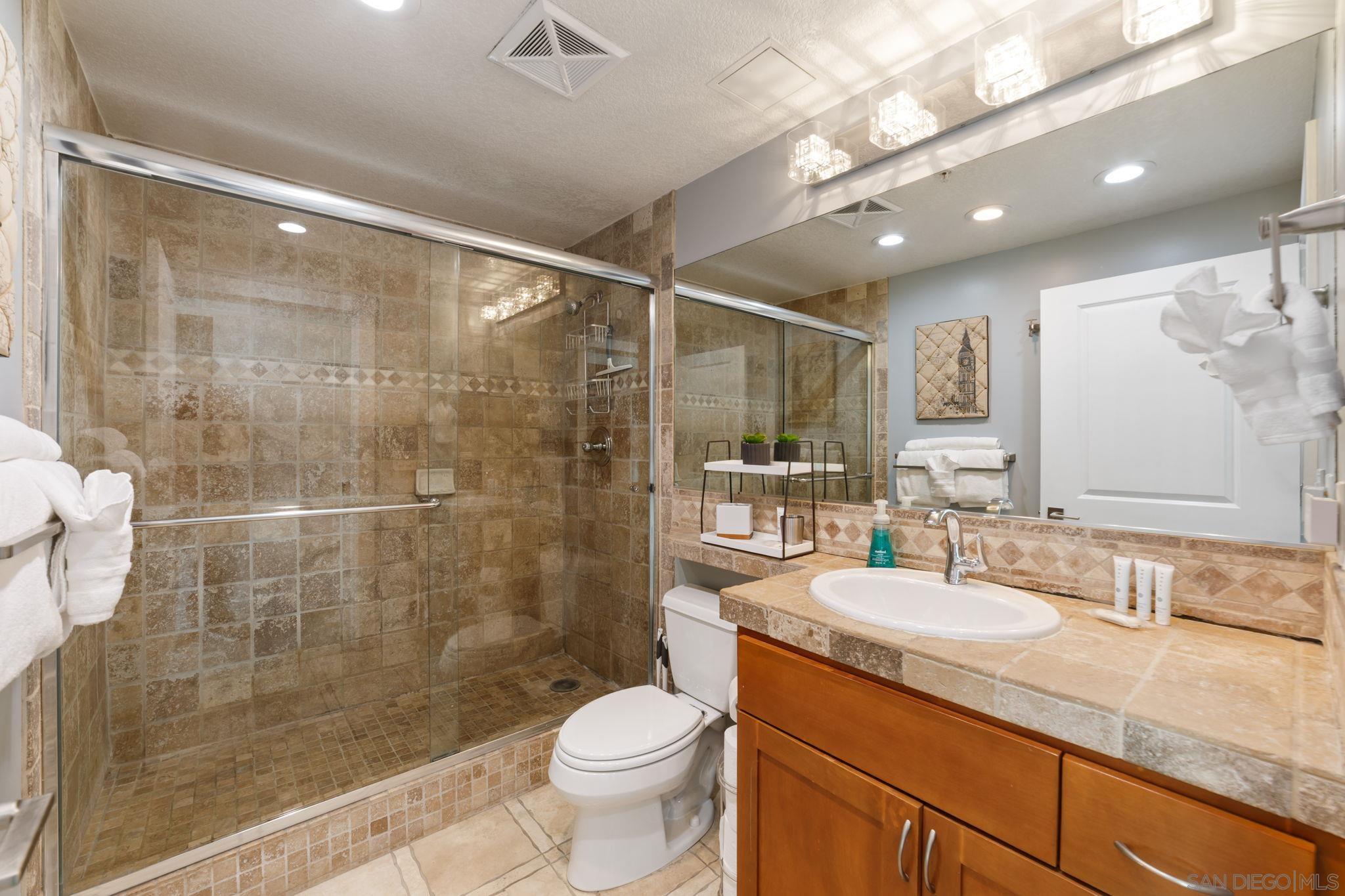Detail Gallery Image 20 of 55 For 850  Beech St  511, San Diego,  CA 92101 - 3 Beds | 2 Baths