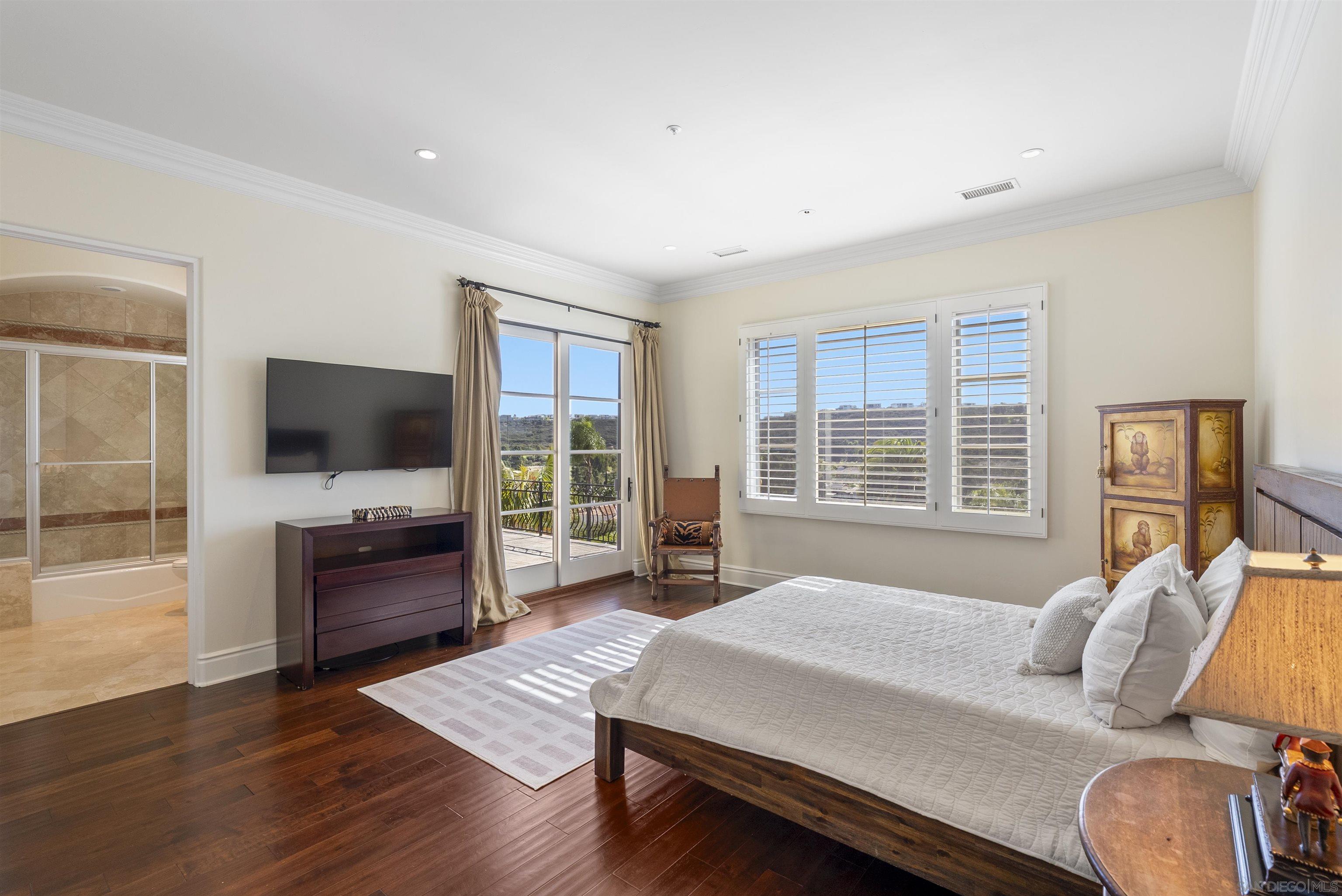 Detail Gallery Image 21 of 28 For 14480  Bellvista Dr, Rancho Santa Fe,  CA 92067 - 5 Beds | 5/1 Baths