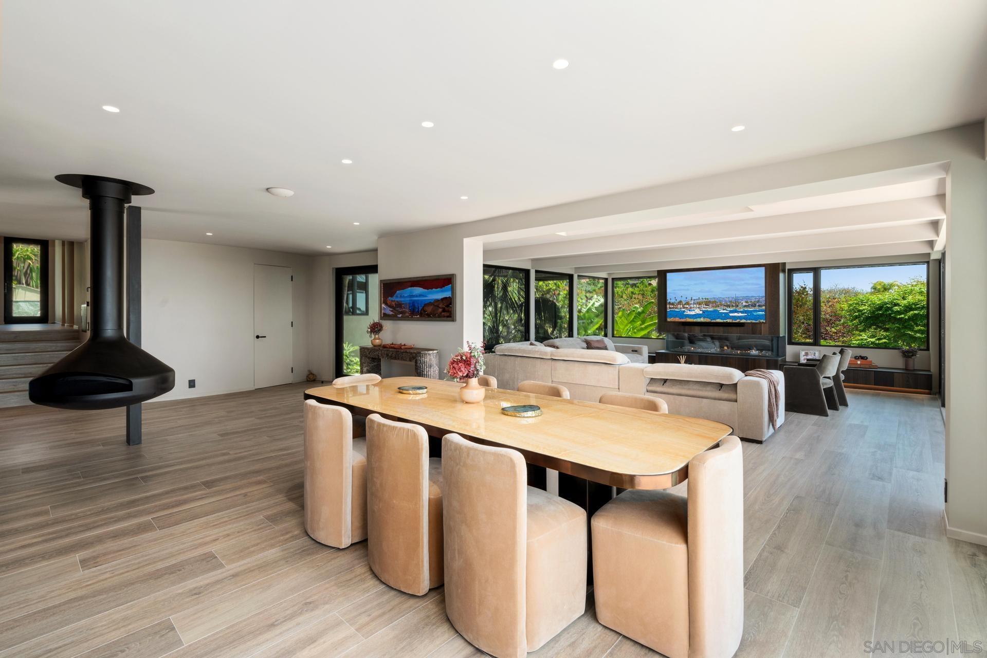 Detail Gallery Image 11 of 75 For 255  Patty Hill Drive, Solana Beach,  CA 92075 - 4 Beds | 4/1 Baths