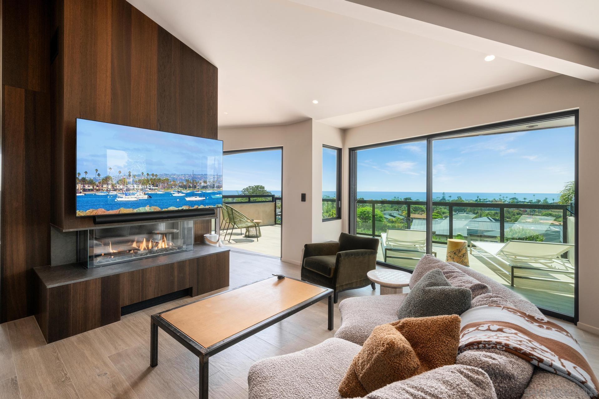 Detail Gallery Image 3 of 75 For 255  Patty Hill Drive, Solana Beach,  CA 92075 - 4 Beds | 4/1 Baths