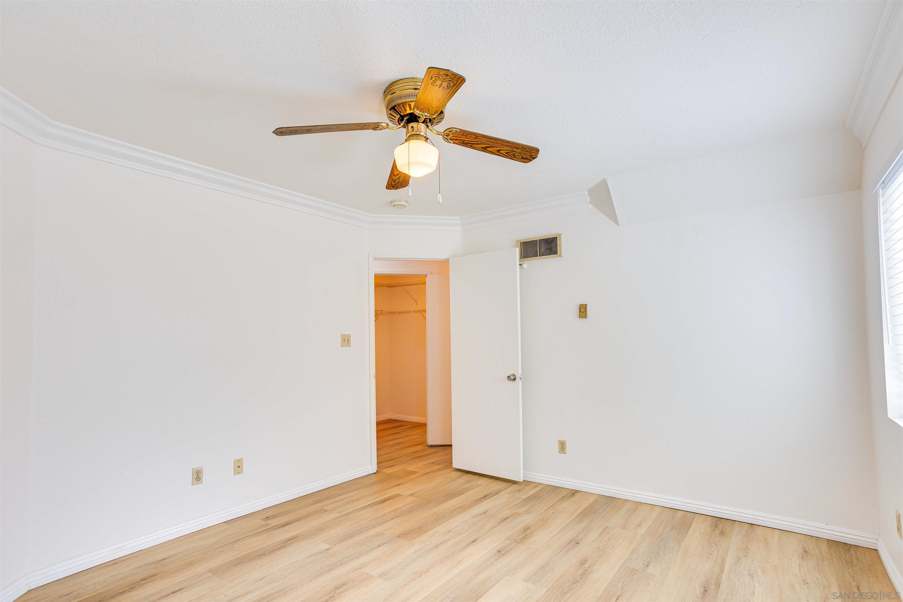 Detail Gallery Image 13 of 45 For 7565  Charmant Dr  507, San Diego,  CA 92122 - 2 Beds | 2 Baths