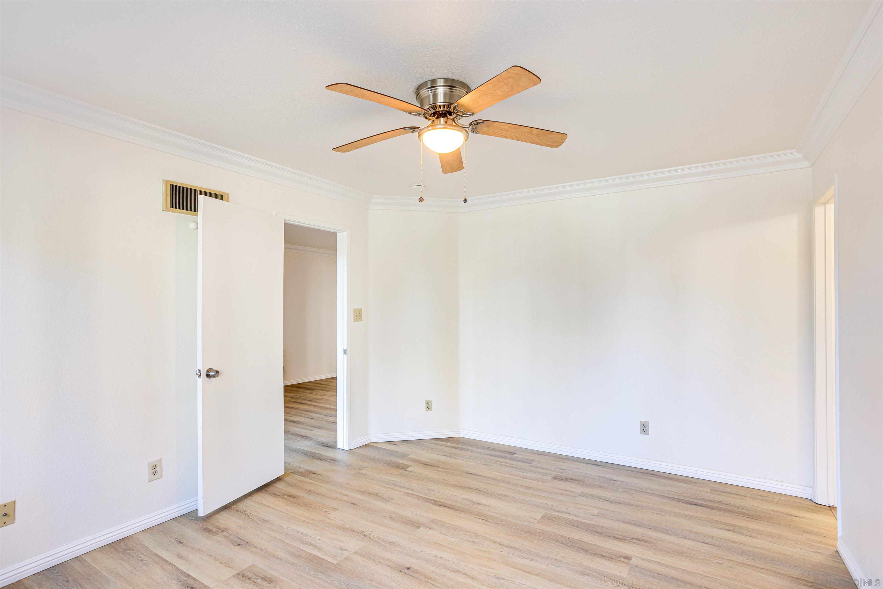 Detail Gallery Image 14 of 45 For 7565  Charmant Dr  507, San Diego,  CA 92122 - 2 Beds | 2 Baths