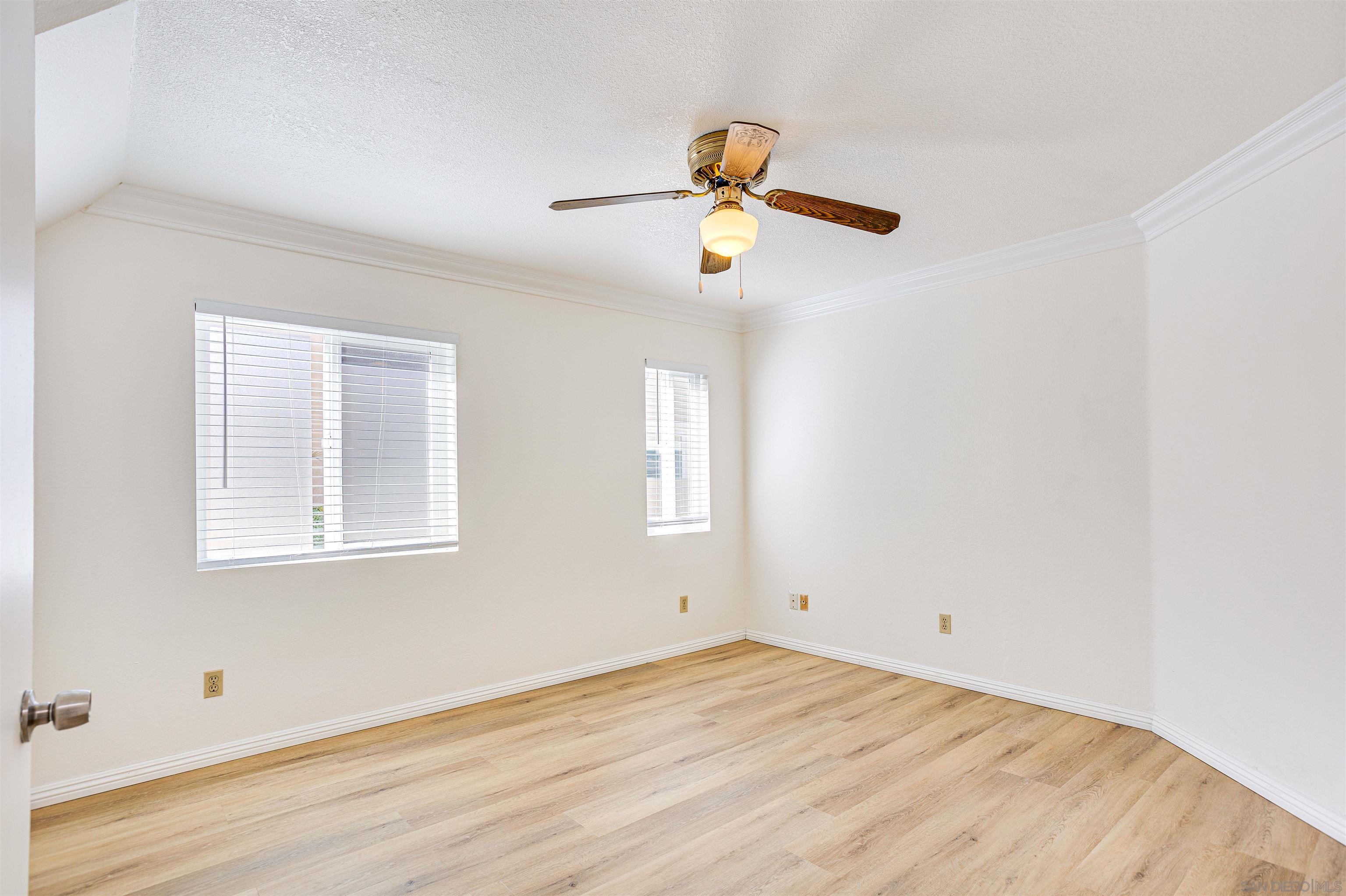 Detail Gallery Image 15 of 45 For 7565  Charmant Dr  507, San Diego,  CA 92122 - 2 Beds | 2 Baths