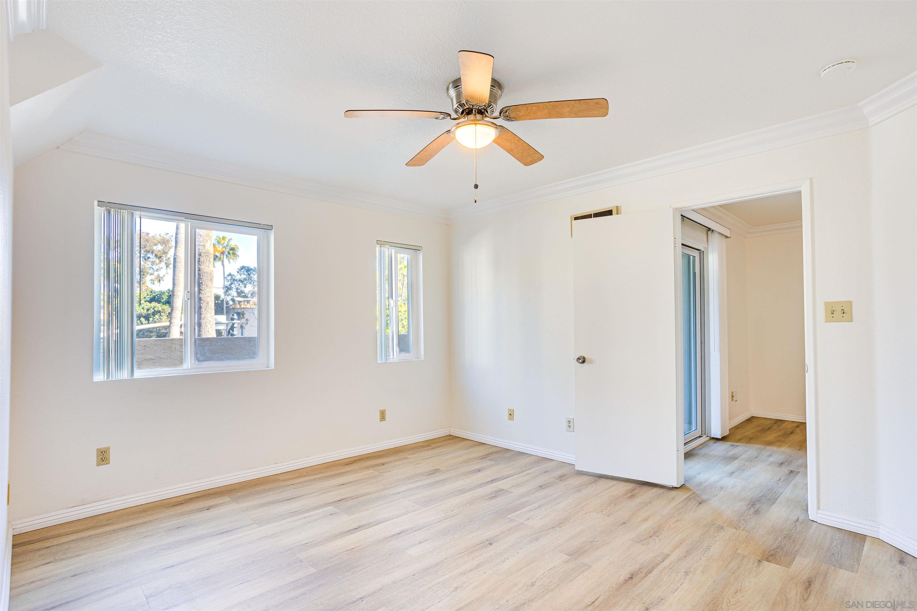 Detail Gallery Image 9 of 45 For 7565  Charmant Dr  507, San Diego,  CA 92122 - 2 Beds | 2 Baths