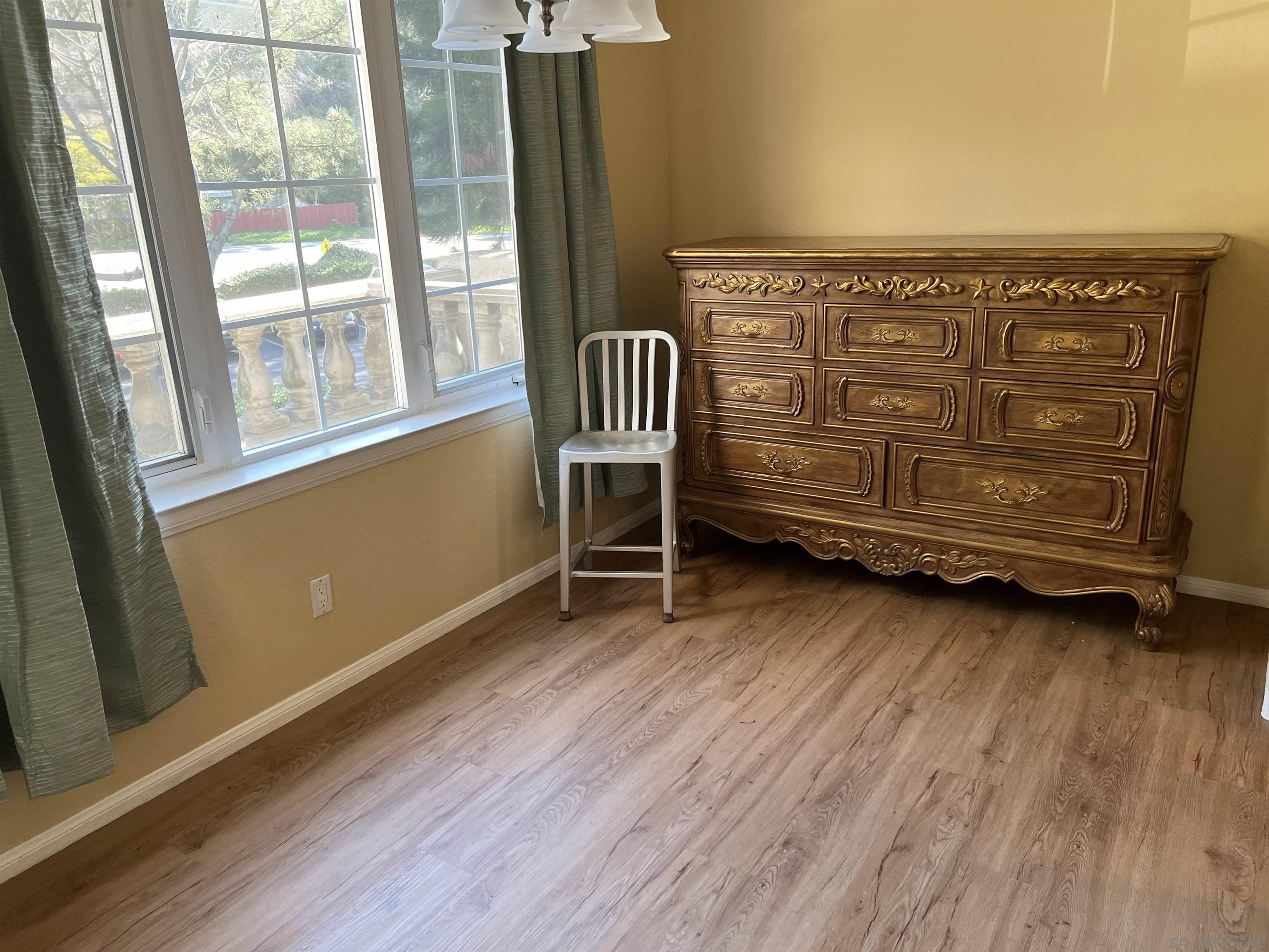 Detail Gallery Image 14 of 17 For 2834  Torrey Punes Rd, La Jolla,  CA 92037 - 3 Beds | 3 Baths