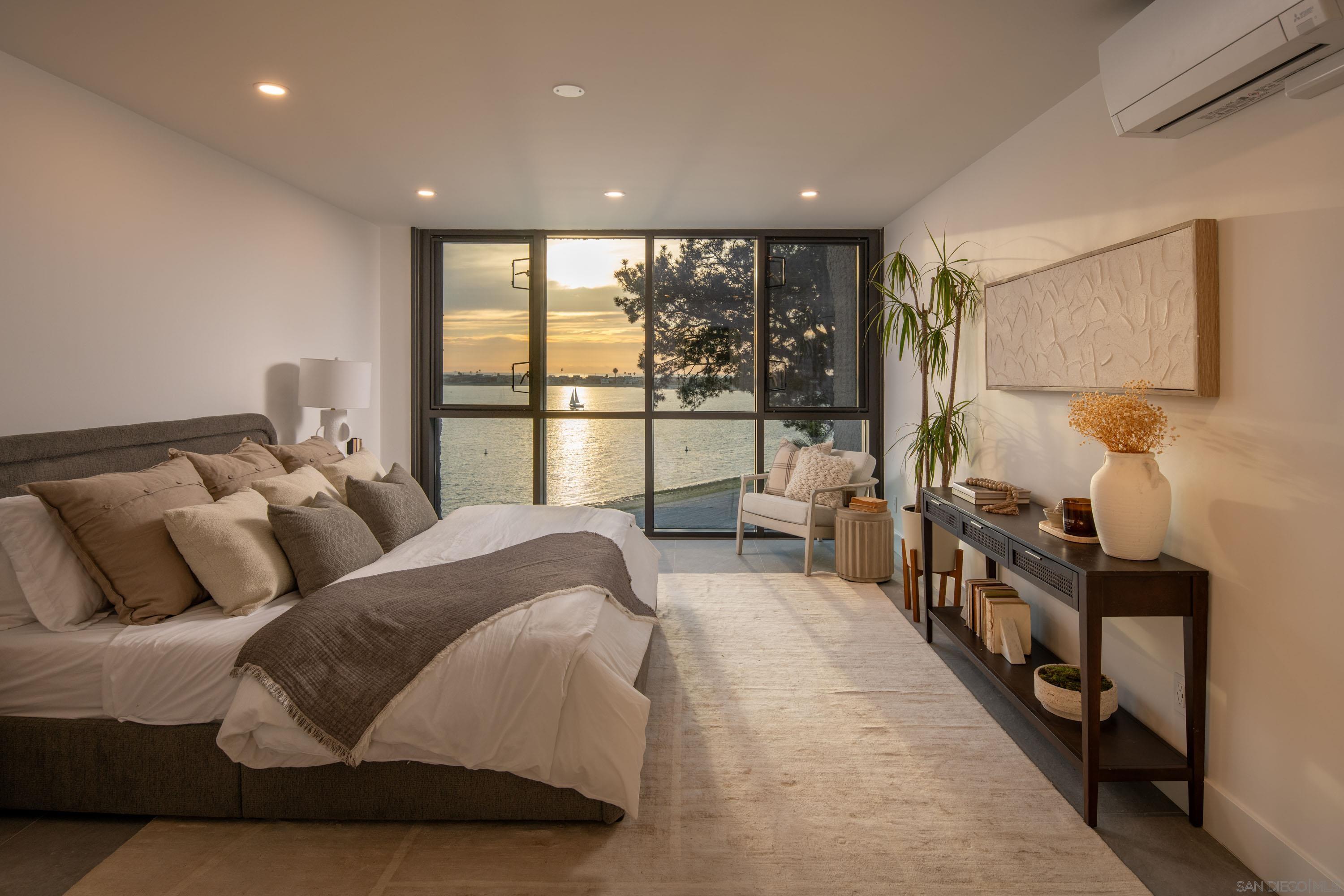 Detail Gallery Image 16 of 56 For 3940  Gresham St  #251,  San Diego,  CA 92109 - 2 Beds | 2 Baths