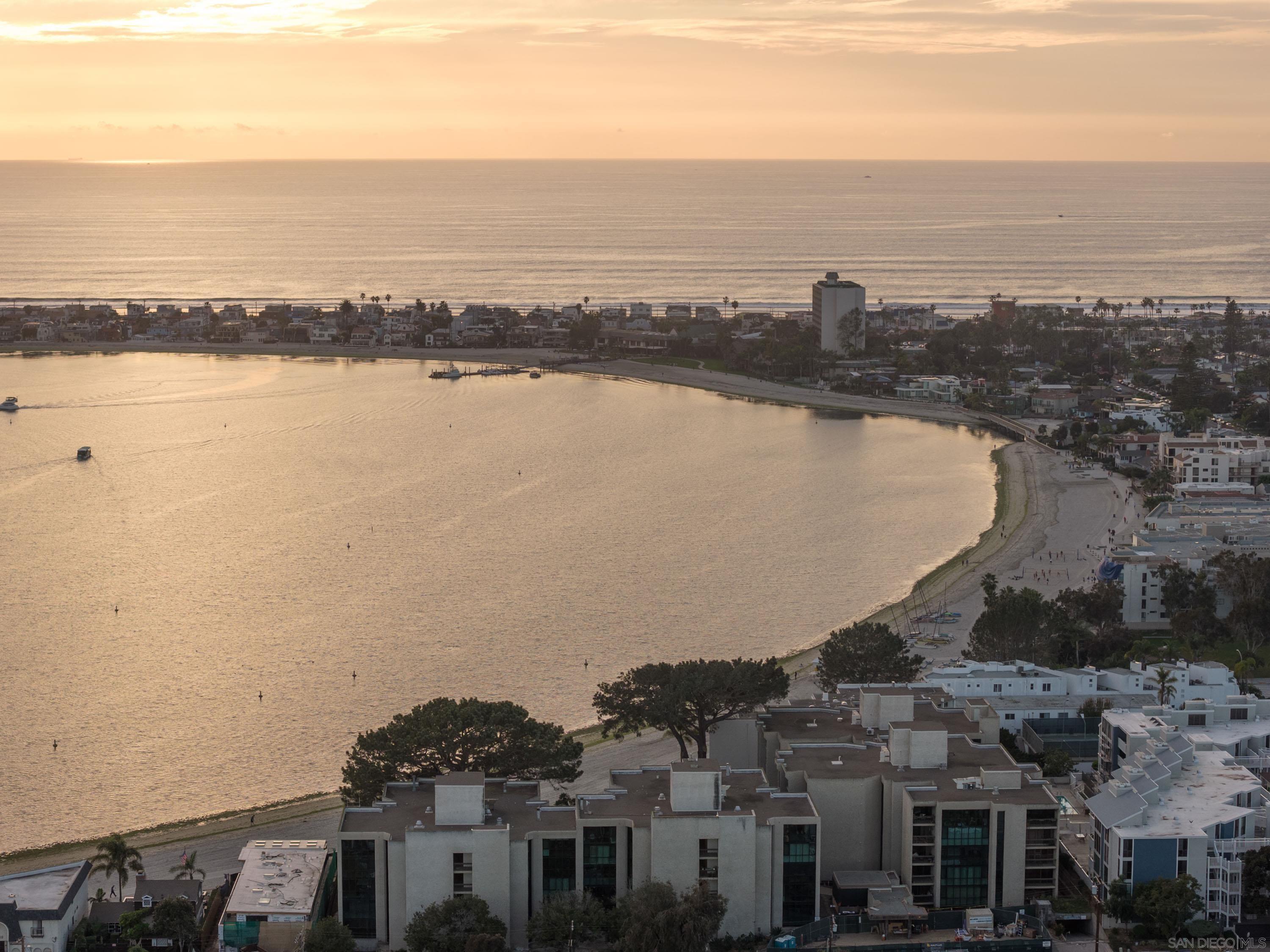 Detail Gallery Image 52 of 56 For 3940  Gresham St  #251,  San Diego,  CA 92109 - 2 Beds | 2 Baths