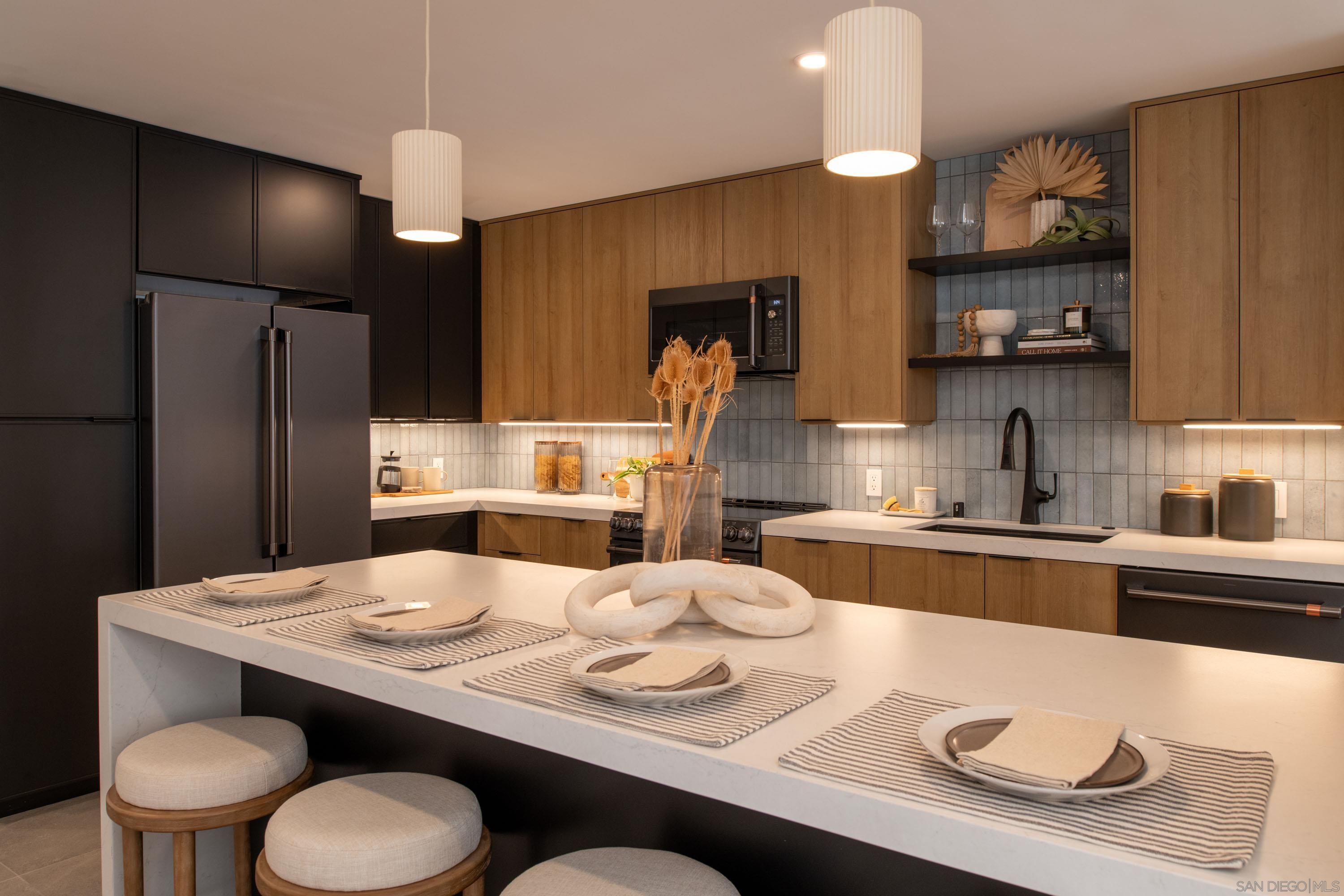 Detail Gallery Image 9 of 56 For 3940  Gresham St  #251,  San Diego,  CA 92109 - 2 Beds | 2 Baths