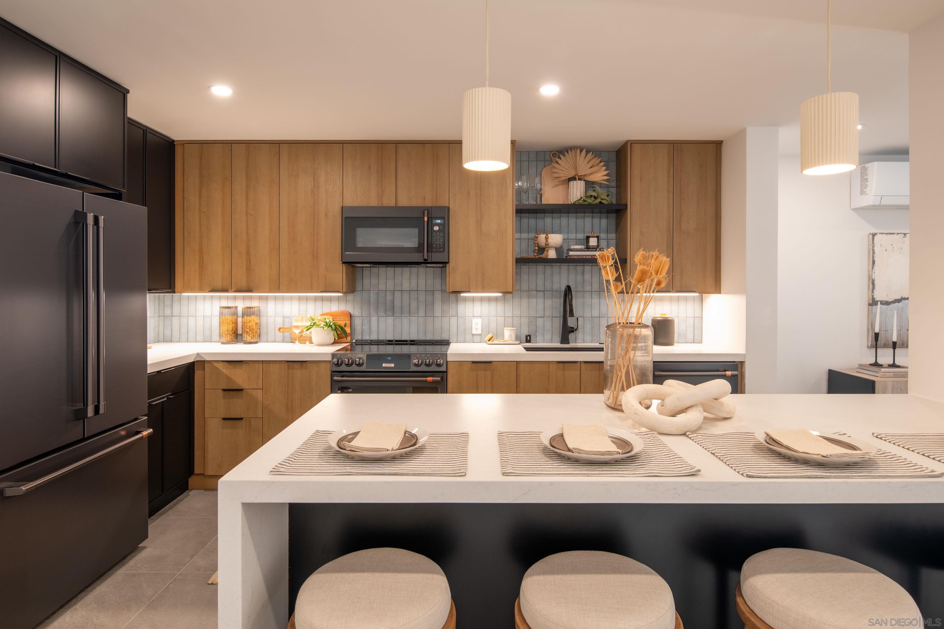 Detail Gallery Image 10 of 56 For 3940  Gresham St  #251,  San Diego,  CA 92109 - 2 Beds | 2 Baths