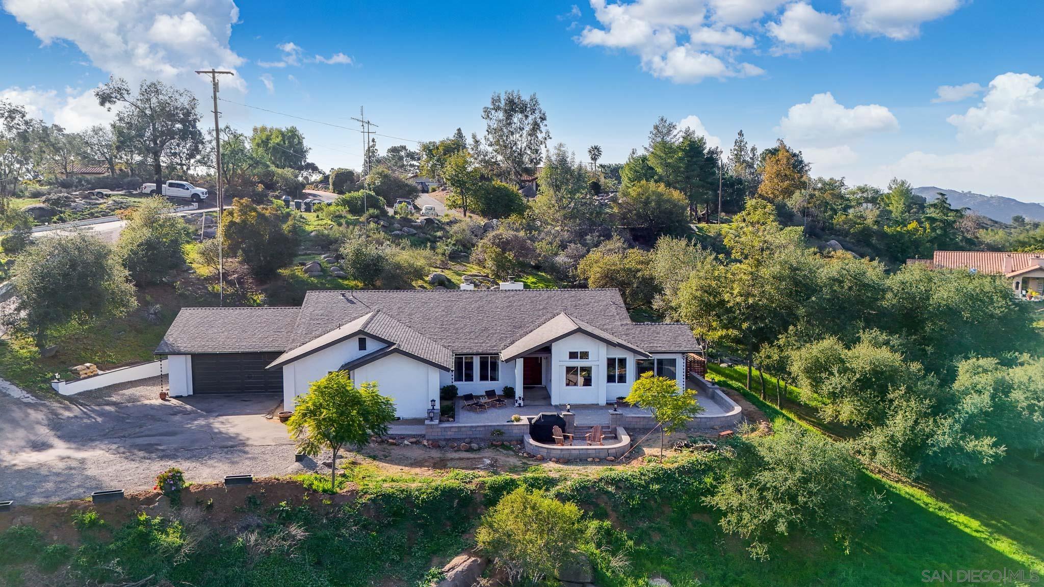 Detail Gallery Image 5 of 49 For 1392  Nancy Lee Ln, Alpine,  CA 91901 - 4 Beds | 2 Baths