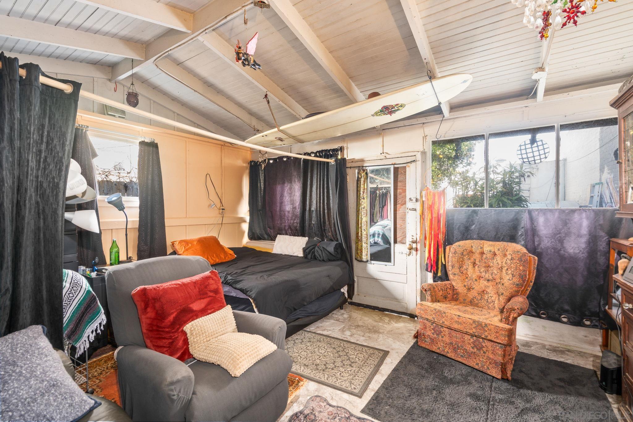 Detail Gallery Image 11 of 12 For 4975  Newport Ave., San Diego,  CA 92107 - – Beds | – Baths