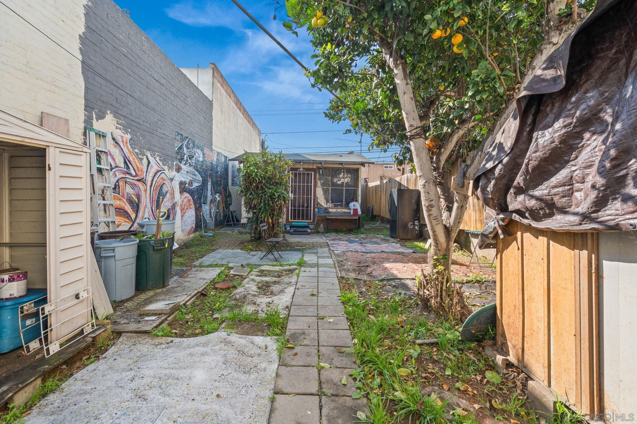 Detail Gallery Image 9 of 12 For 4975  Newport Ave., San Diego,  CA 92107 - – Beds | – Baths