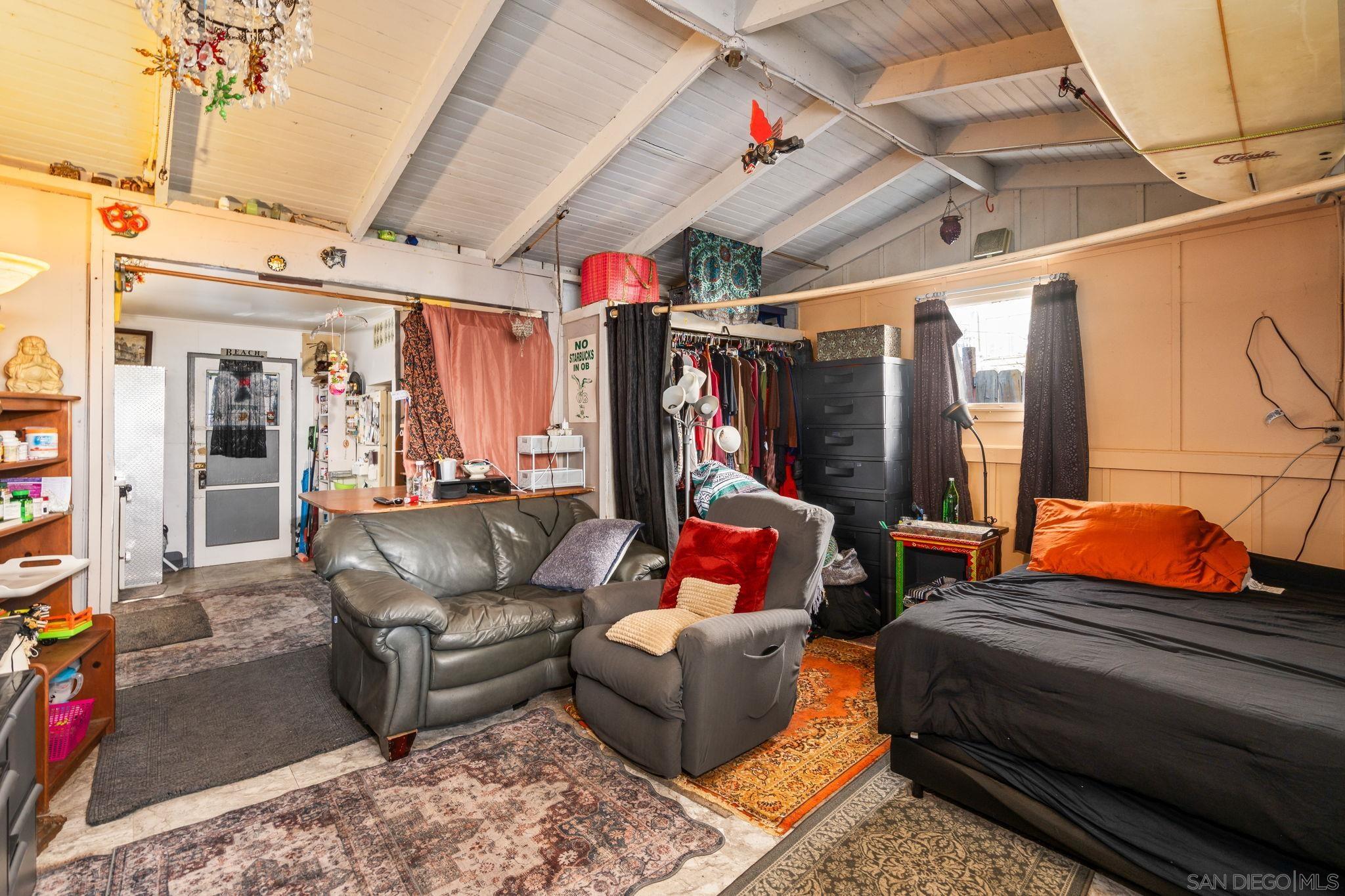 Detail Gallery Image 10 of 12 For 4975  Newport Ave., San Diego,  CA 92107 - – Beds | – Baths