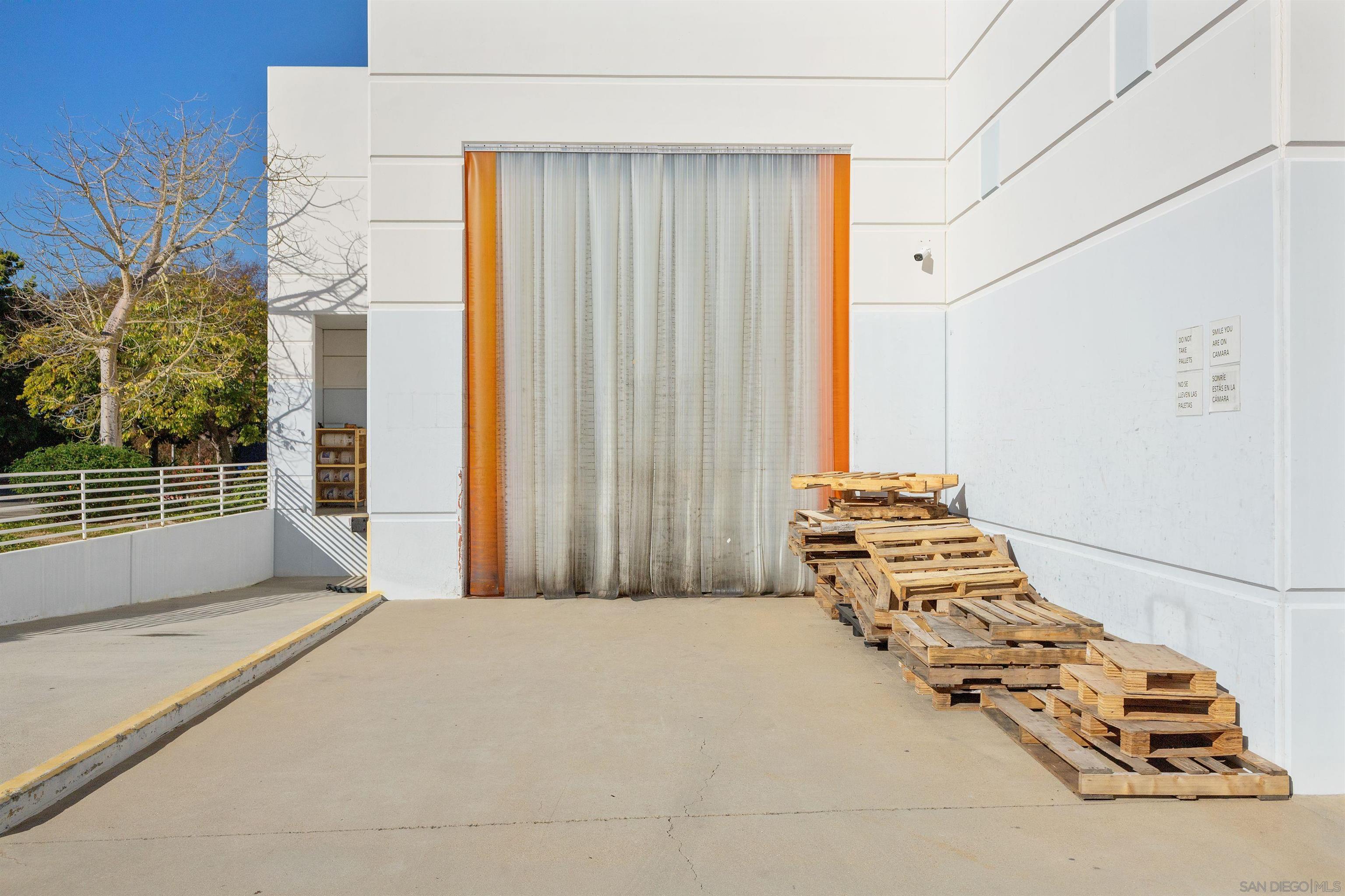 Detail Gallery Image 7 of 7 For 5931  Darwin Court, Carlsbad,  CA 92008 - – Beds | – Baths