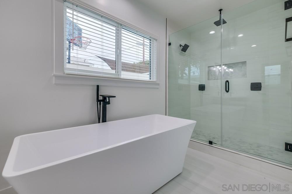 Detail Gallery Image 12 of 26 For 2476/2478  Coolidge Ave, Los Angeles,  CA 90064 - – Beds | – Baths