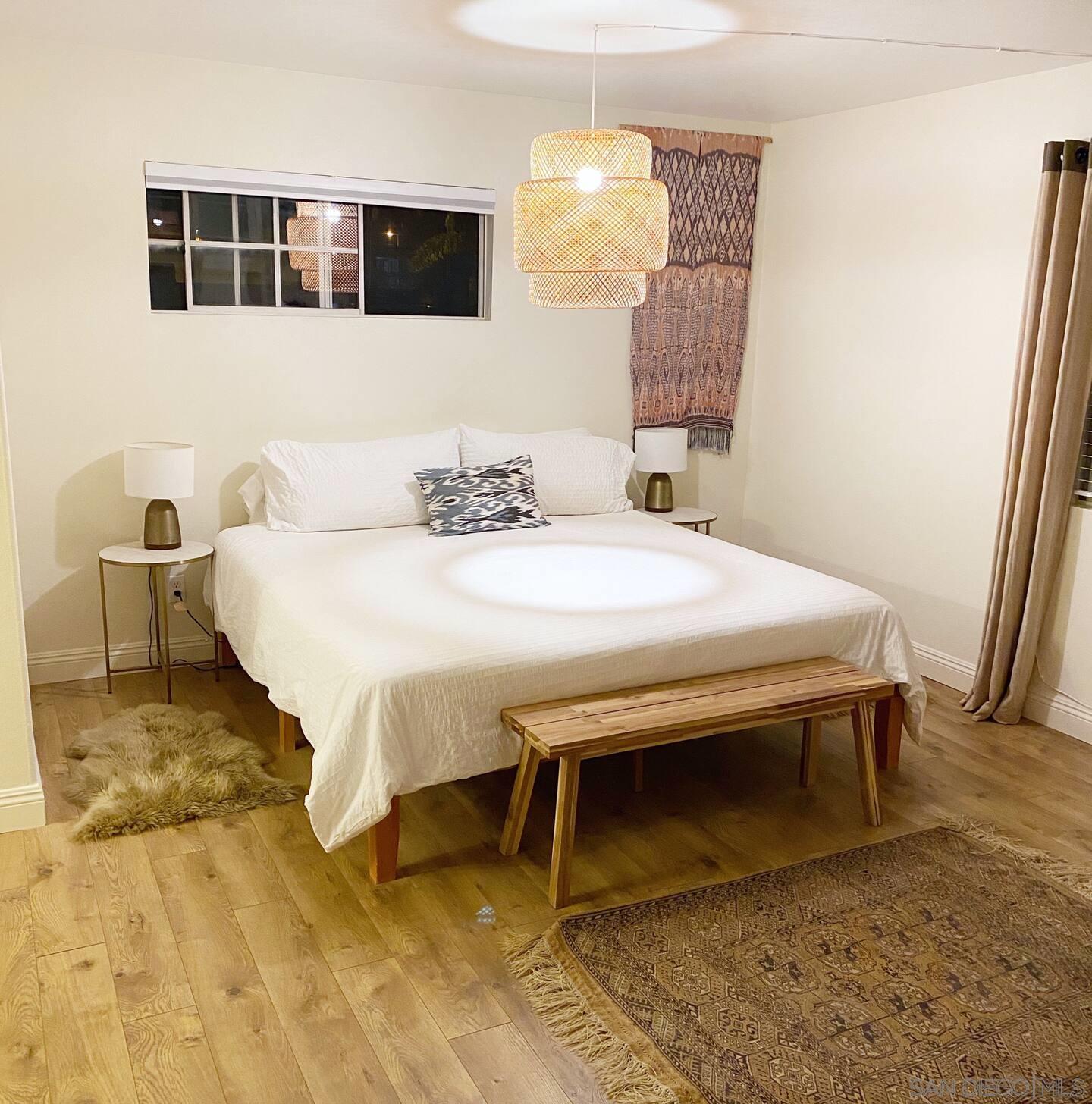 Detail Gallery Image 11 of 22 For 513  3rd St, Encinitas,  CA 92024 - 3 Beds | 3 Baths