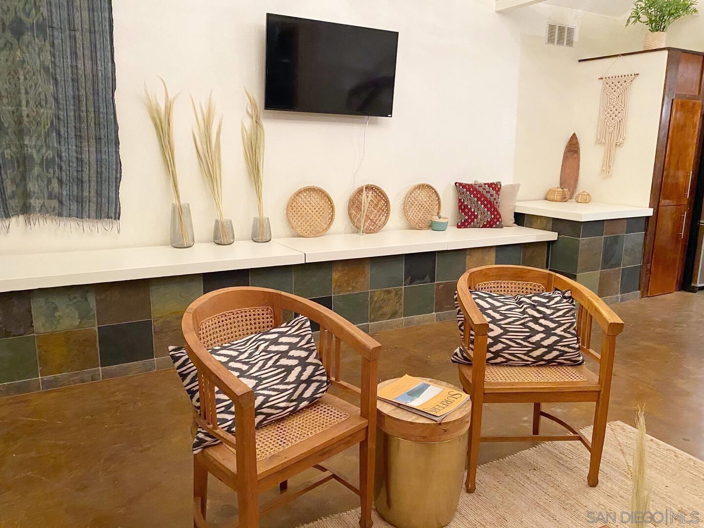 Detail Gallery Image 14 of 22 For 513  3rd St, Encinitas,  CA 92024 - 3 Beds | 3 Baths