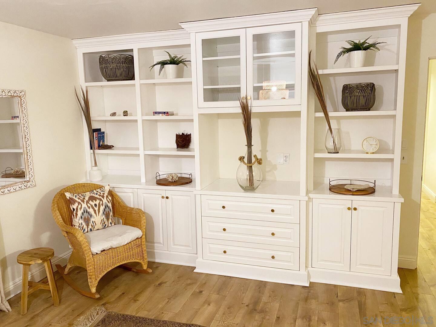 Detail Gallery Image 16 of 22 For 513  3rd St, Encinitas,  CA 92024 - 3 Beds | 3 Baths