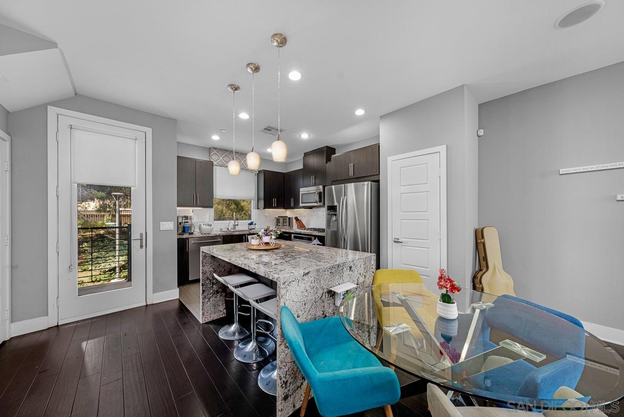 Detail Gallery Image 7 of 59 For 7810  Inception Way, San Diego,  CA 92108 - 3 Beds | 3/1 Baths