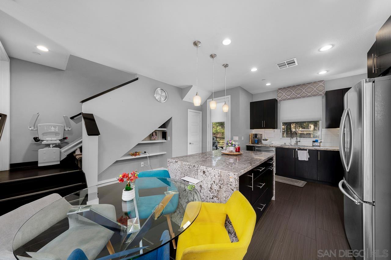 Detail Gallery Image 10 of 59 For 7810  Inception Way, San Diego,  CA 92108 - 3 Beds | 3/1 Baths