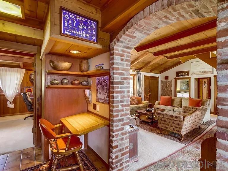 Detail Gallery Image 12 of 45 For 940  Highland Avenue, Del Mar,  CA 92014 - 4 Beds | 3 Baths