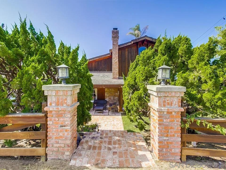 Detail Gallery Image 3 of 45 For 940  Highland Avenue, Del Mar,  CA 92014 - 4 Beds | 3 Baths