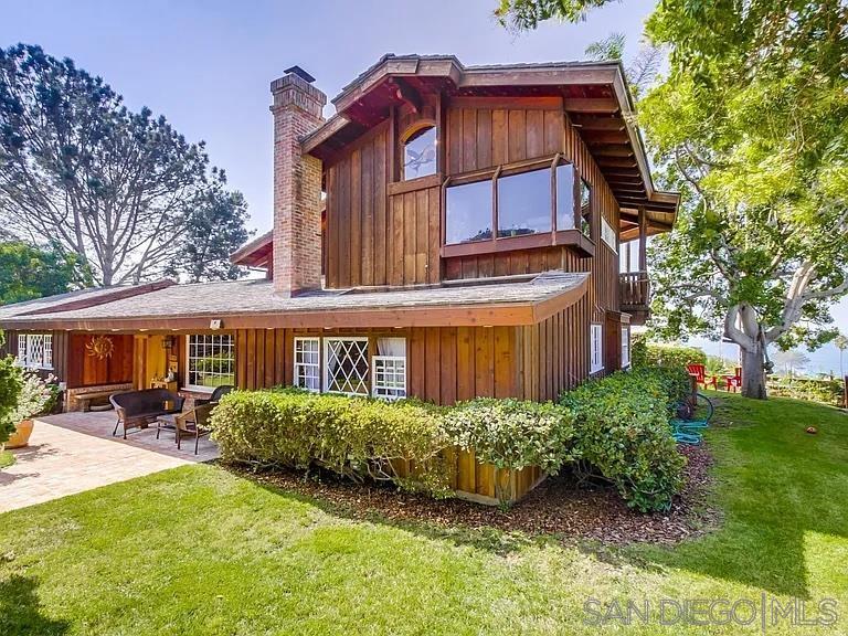 Detail Gallery Image 4 of 45 For 940  Highland Avenue, Del Mar,  CA 92014 - 4 Beds | 3 Baths