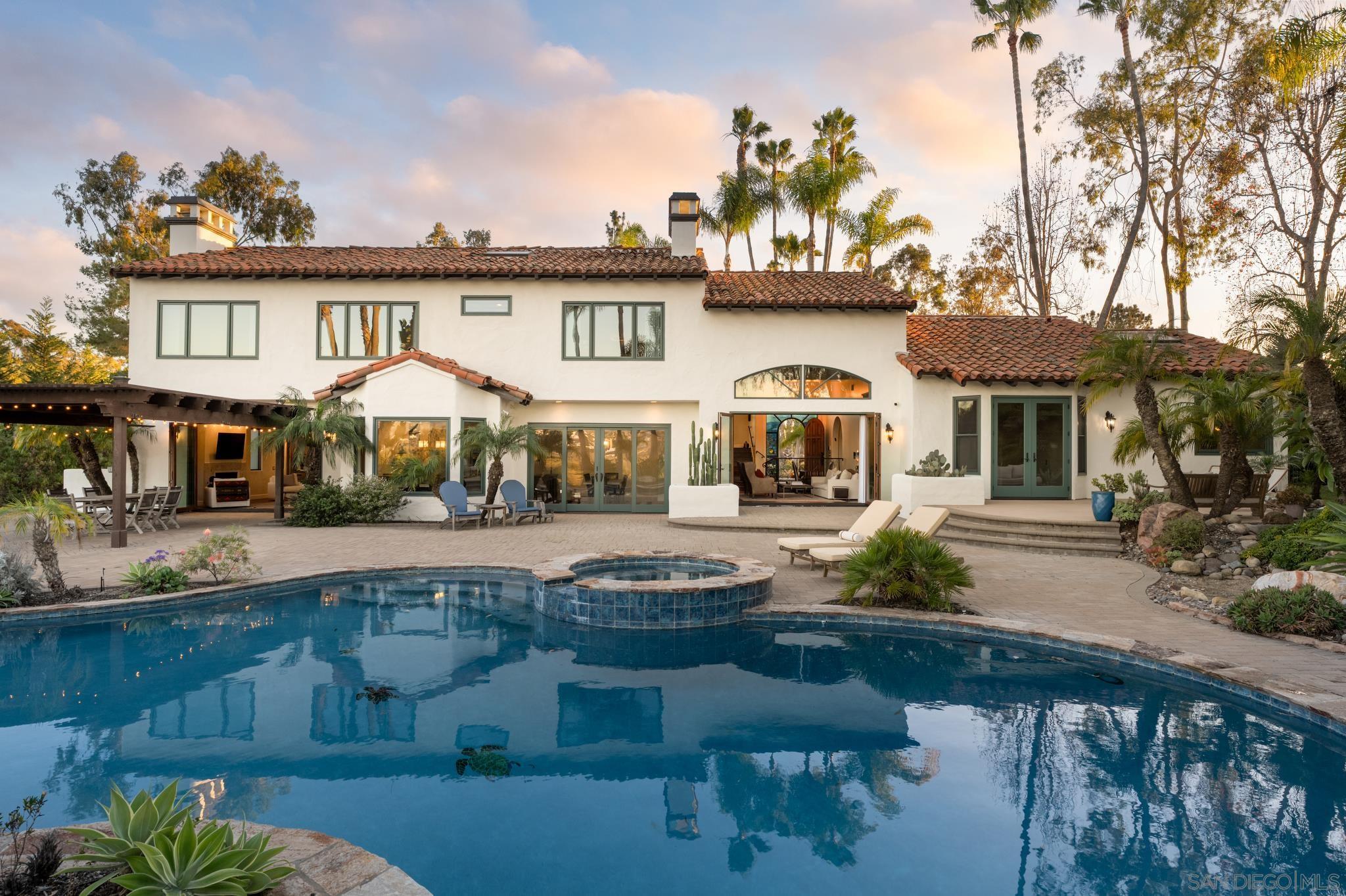 Detail Gallery Image 2 of 50 For 3028  Paseo Cielo, Rancho Santa Fe,  CA 92067 - 6 Beds | 5/1 Baths