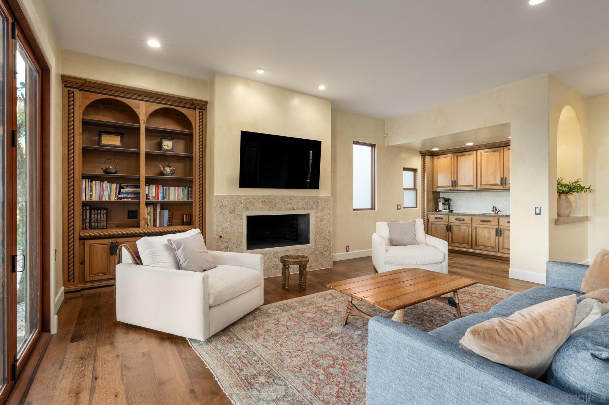 Detail Gallery Image 13 of 50 For 3028  Paseo Cielo, Rancho Santa Fe,  CA 92067 - 6 Beds | 5/1 Baths