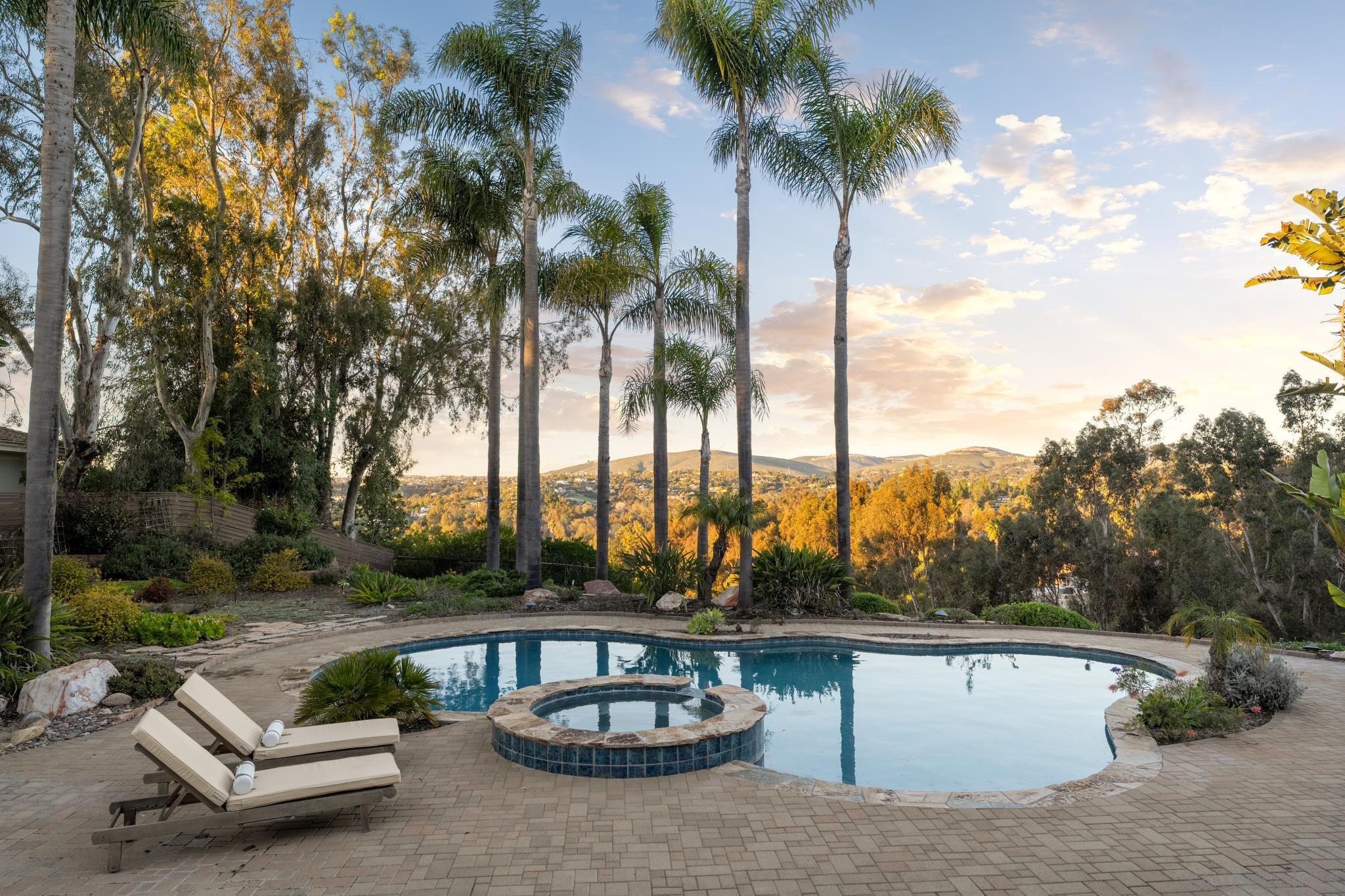 Detail Gallery Image 3 of 50 For 3028  Paseo Cielo, Rancho Santa Fe,  CA 92067 - 6 Beds | 5/1 Baths