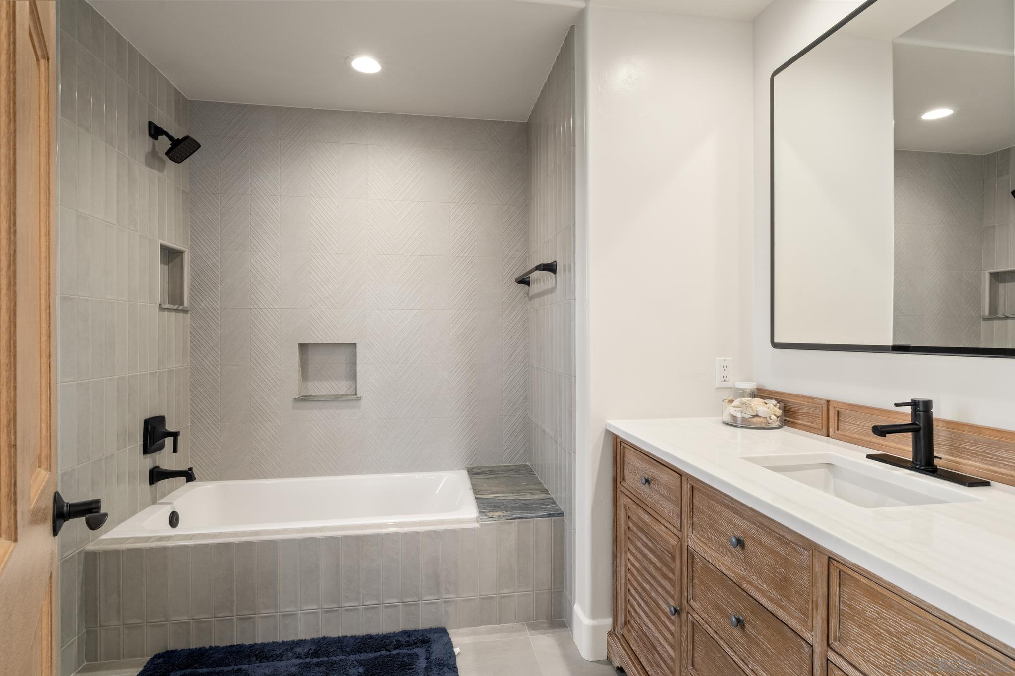 Detail Gallery Image 34 of 50 For 3028  Paseo Cielo, Rancho Santa Fe,  CA 92067 - 6 Beds | 5/1 Baths