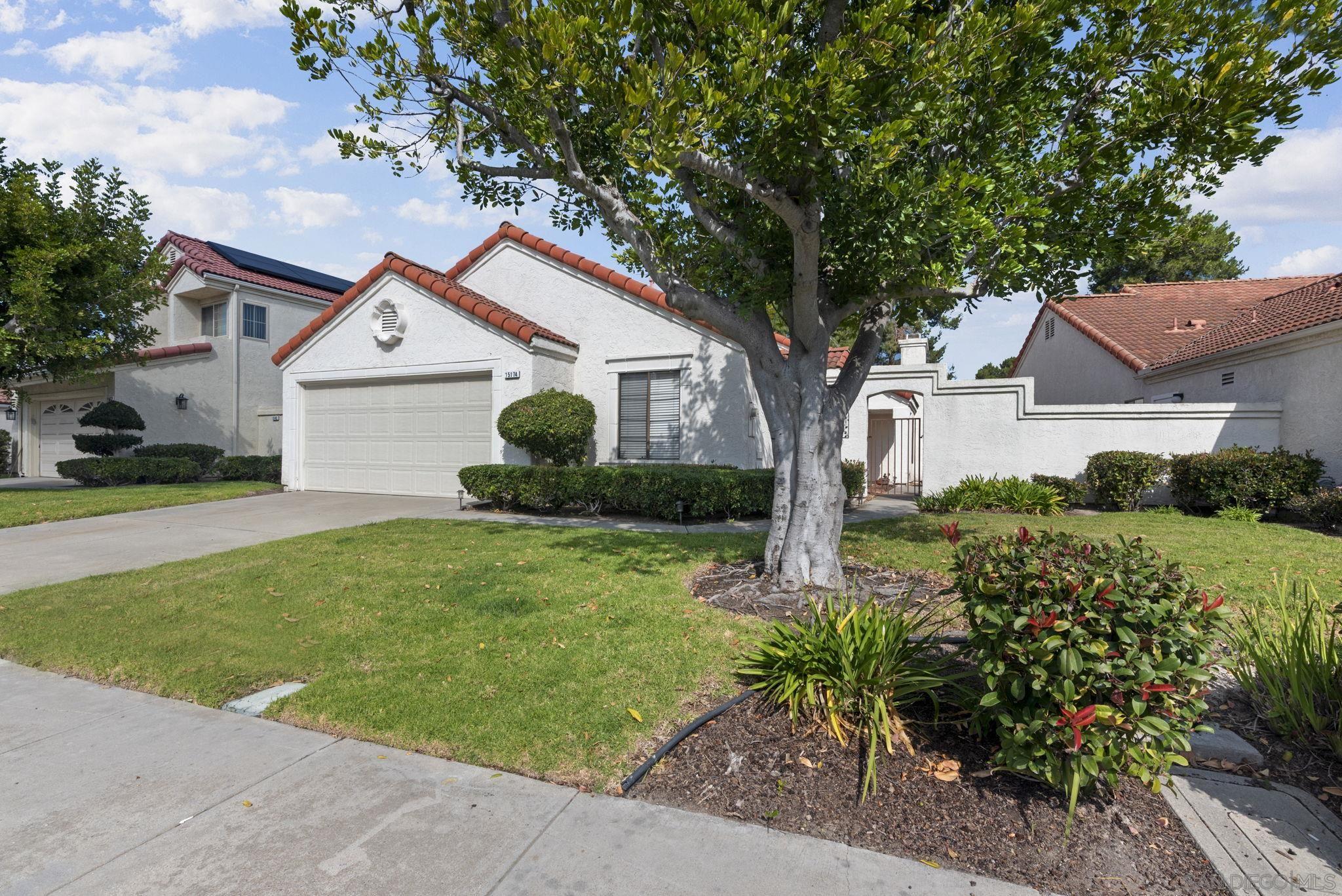 Detail Gallery Image 2 of 41 For 15174  Avenida Rorras, San Diego,  CA 92128 - 3 Beds | 2 Baths