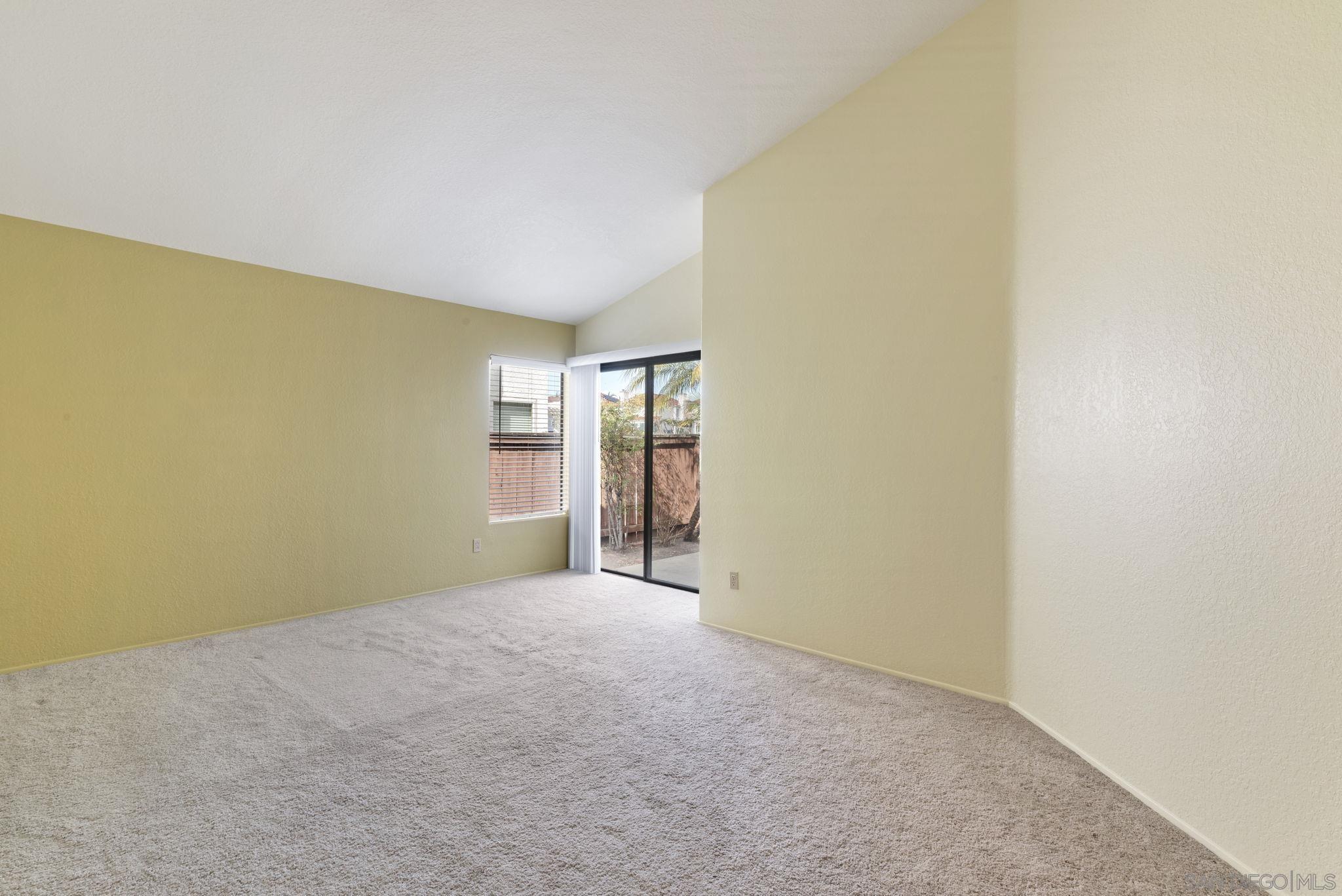 Detail Gallery Image 21 of 41 For 15174  Avenida Rorras, San Diego,  CA 92128 - 3 Beds | 2 Baths