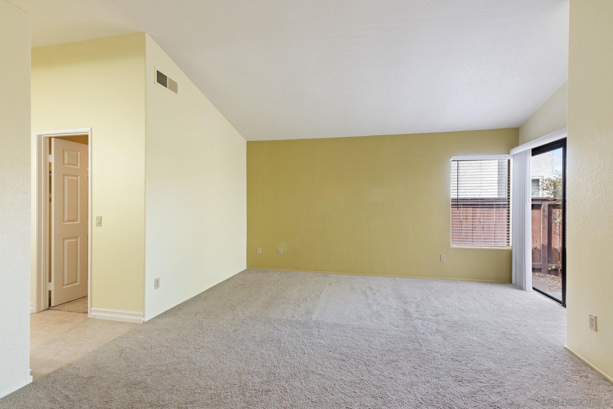 Detail Gallery Image 22 of 41 For 15174  Avenida Rorras, San Diego,  CA 92128 - 3 Beds | 2 Baths