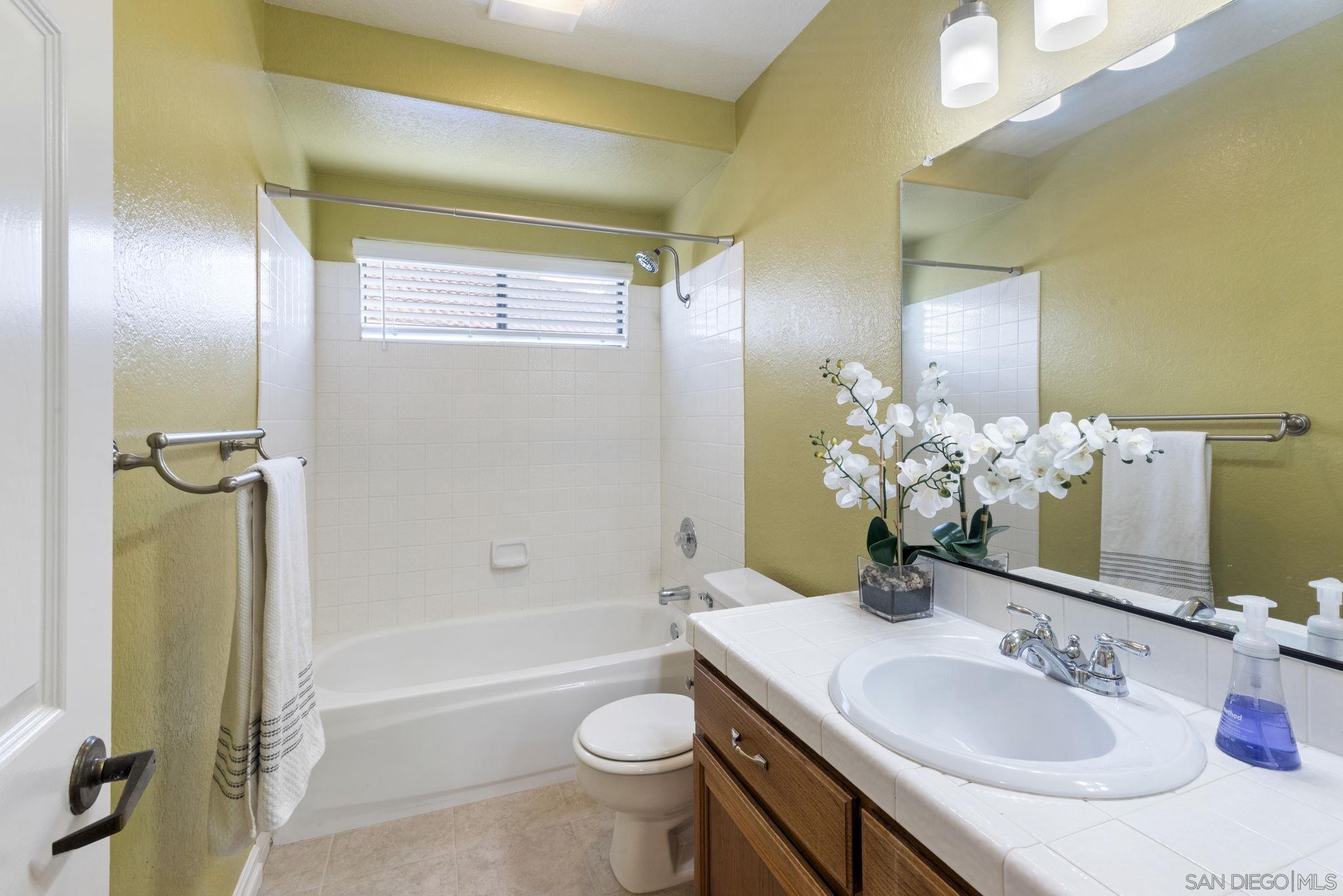 Detail Gallery Image 30 of 41 For 15174  Avenida Rorras, San Diego,  CA 92128 - 3 Beds | 2 Baths