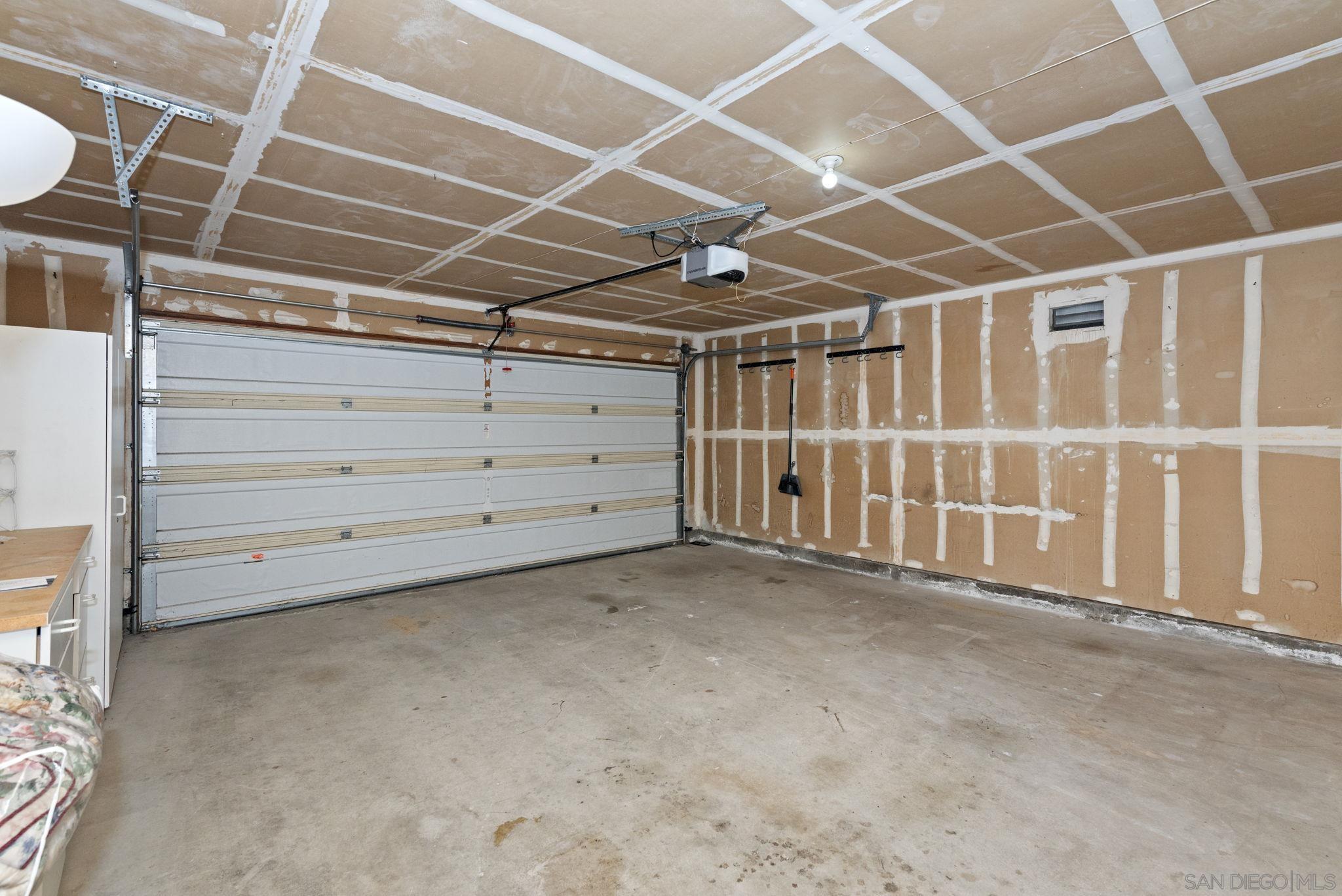 Detail Gallery Image 35 of 41 For 15174  Avenida Rorras, San Diego,  CA 92128 - 3 Beds | 2 Baths