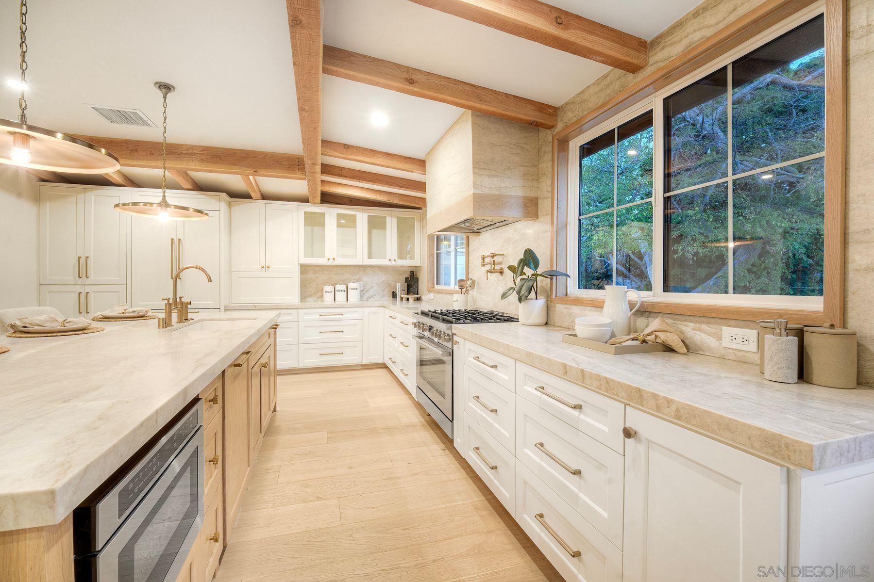 Detail Gallery Image 17 of 55 For 4316  Arcadia Dr, San Diego,  CA 92103 - 4 Beds | 3/1 Baths