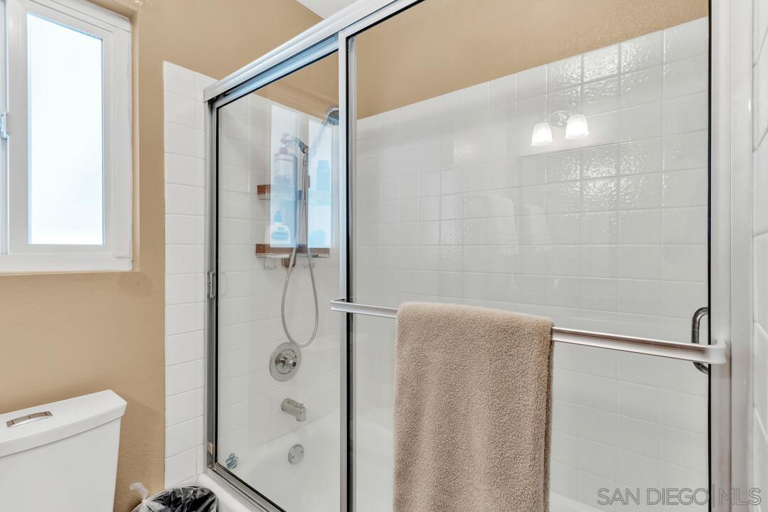 Detail Gallery Image 32 of 46 For 11655  Cebada Ct, San Diego,  CA 92124 - 4 Beds | 2/1 Baths