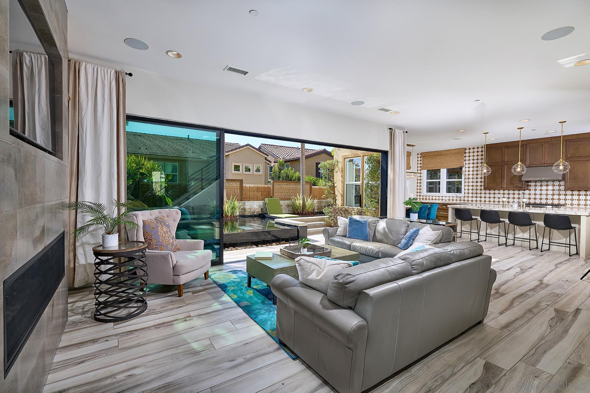 Detail Gallery Image 15 of 61 For 4843  Nelson Ct, Carlsbad,  CA 92010 - 4 Beds | 4/1 Baths